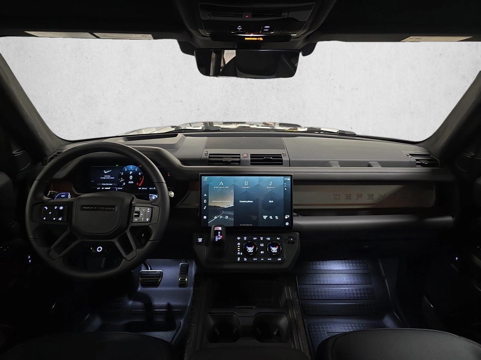 2026 Land Rover Defender OCTA - Photo 9