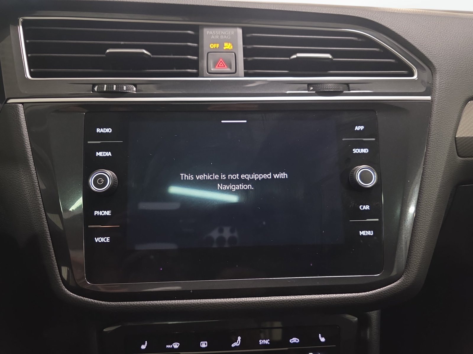 2024 Volkswagen Tiguan SE - Photo 22
