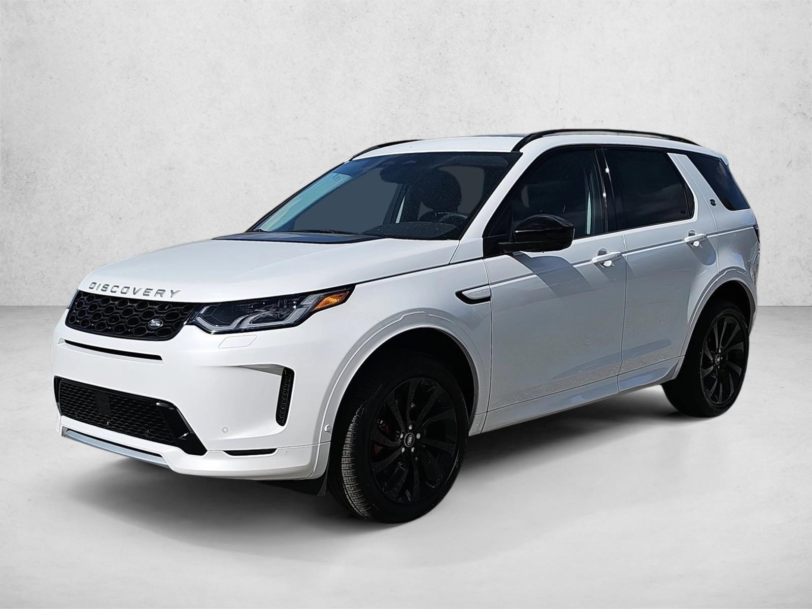 2025 Land Rover Discovery Sport 2.0 S's photo