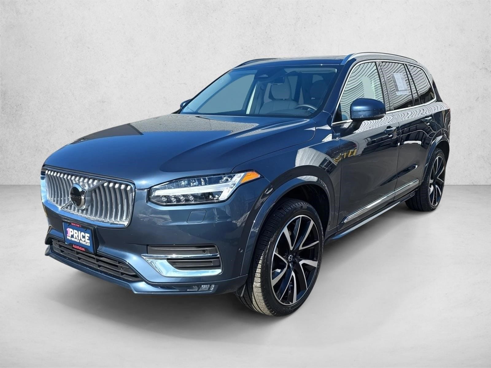 2025 Volvo XC90 B6 Plus Bright 7-Seater 4WD's photo