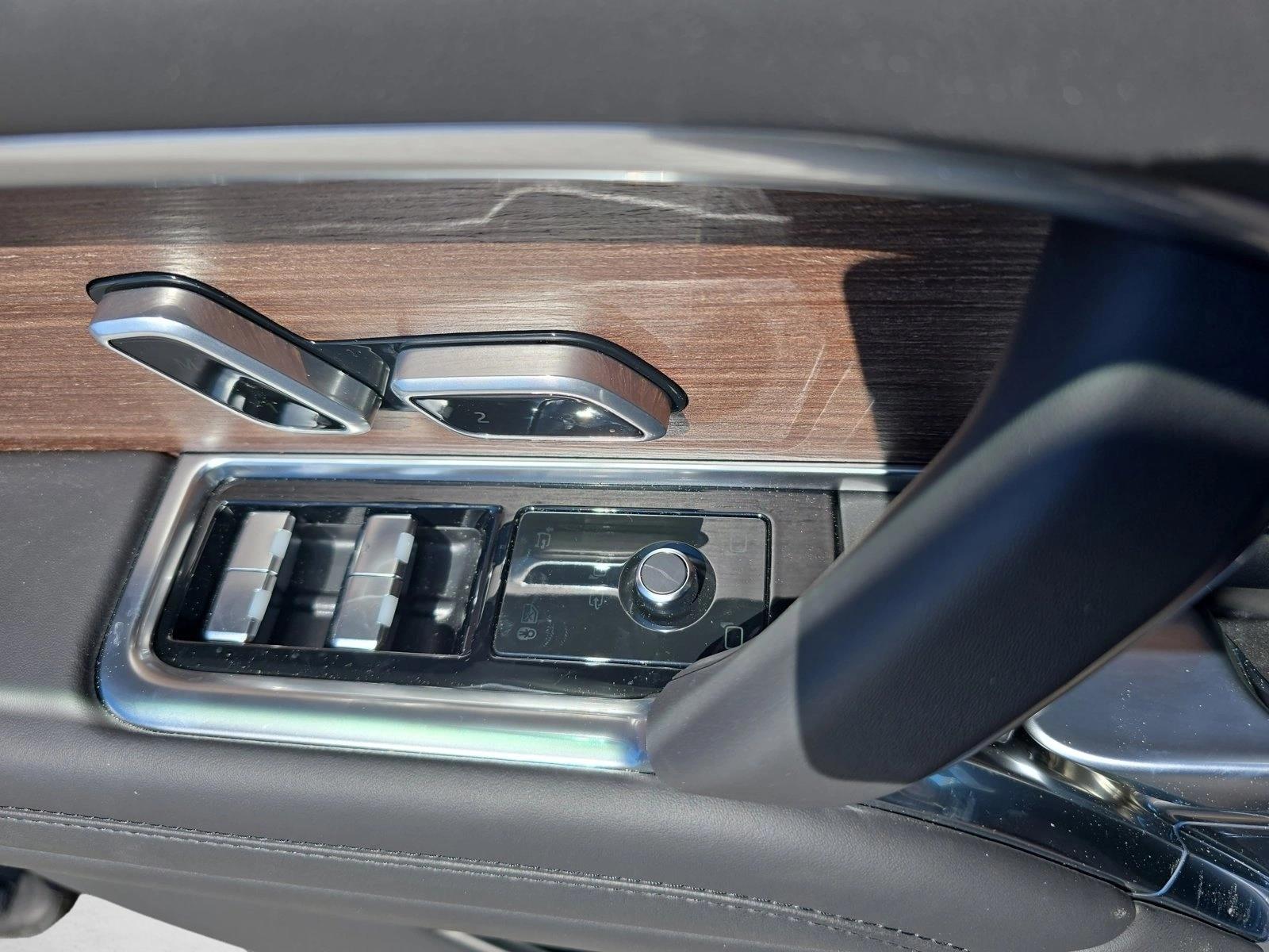 2026 Land Rover Range Rover SE - Photo 29