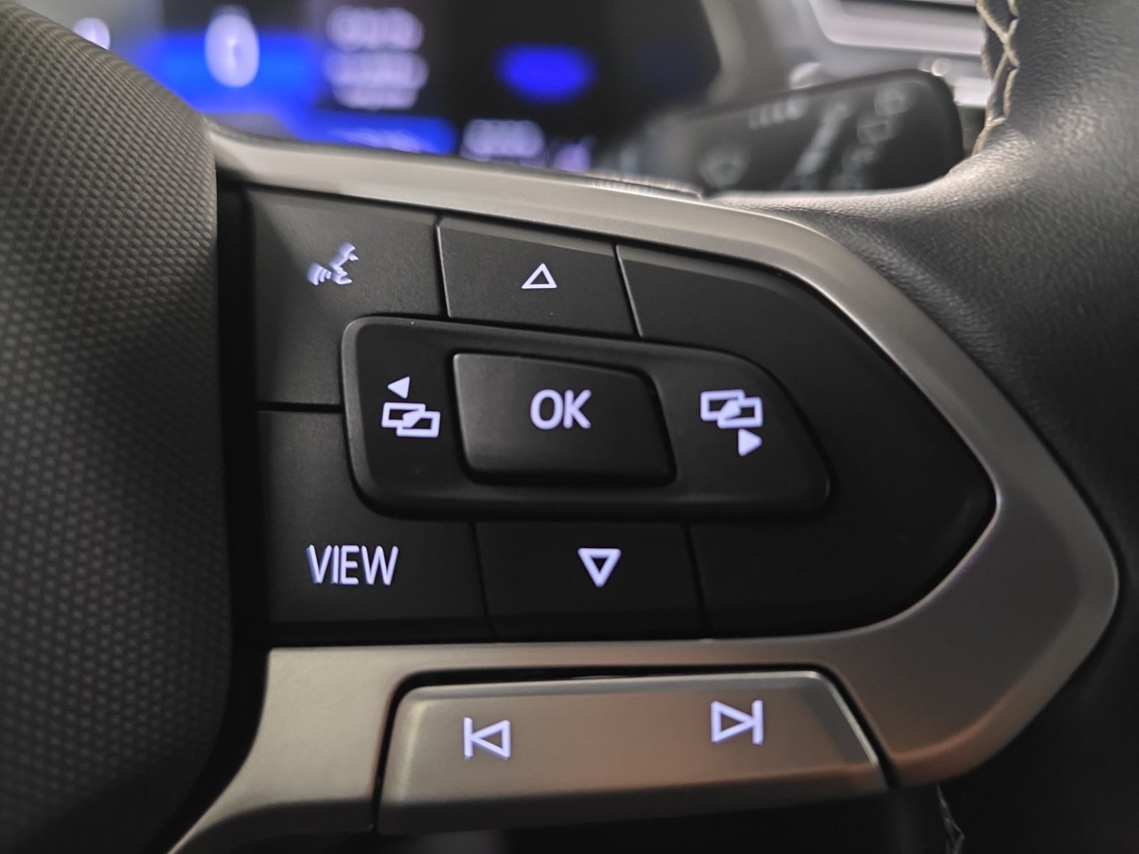 2024 Volkswagen Tiguan SE - Photo 18