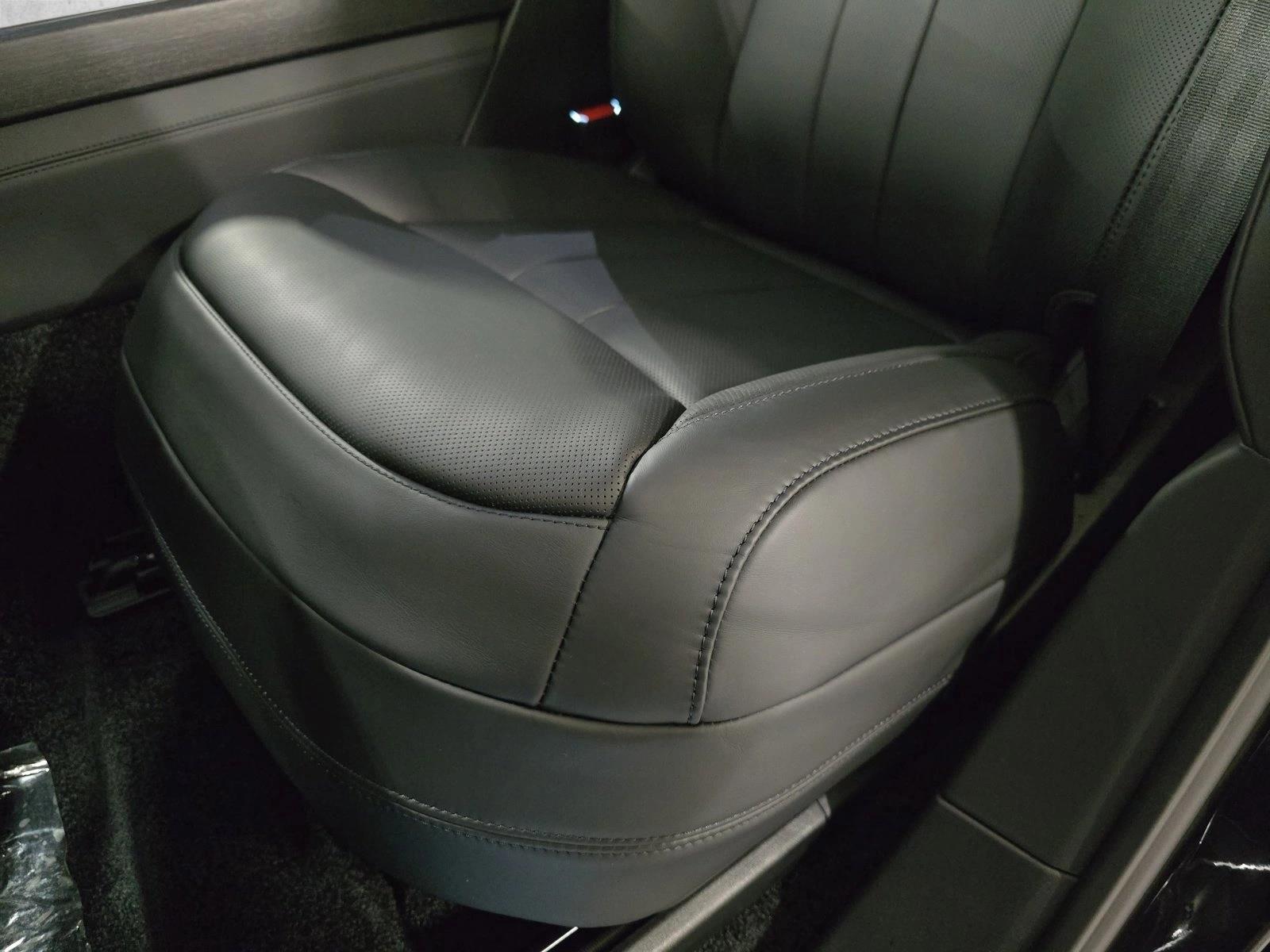 2026 Land Rover Range Rover SE - Photo 30