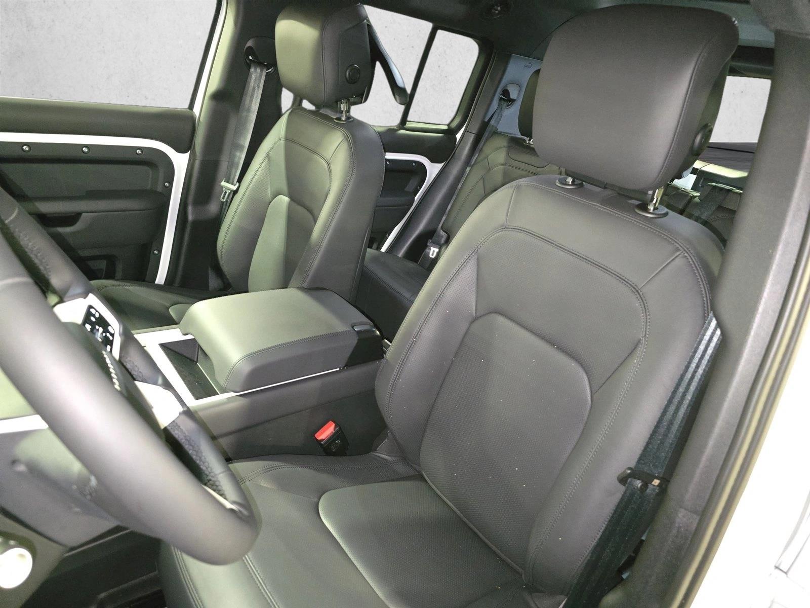 2026 Land Rover Defender X-Dynamic SE - Photo 13