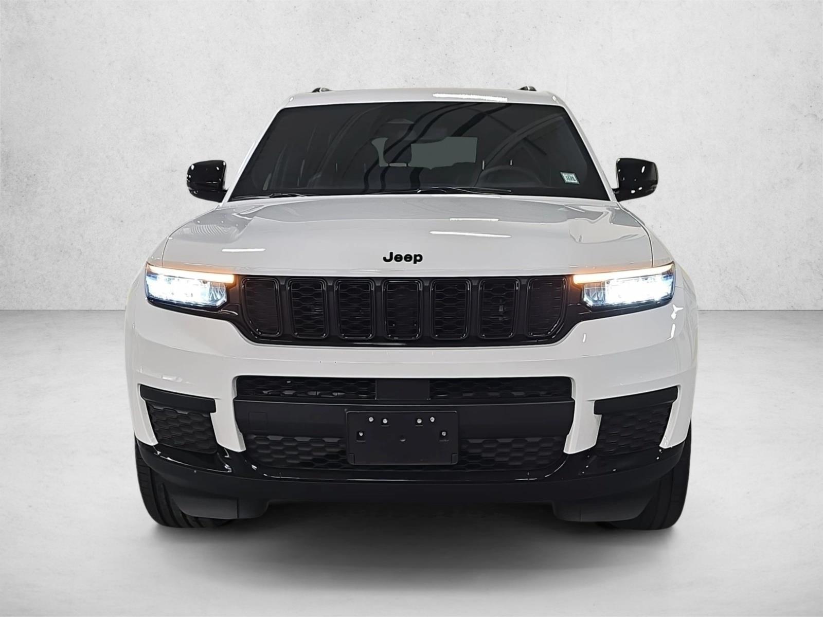 2024 Jeep Grand Cherokee Altitude X photo 2