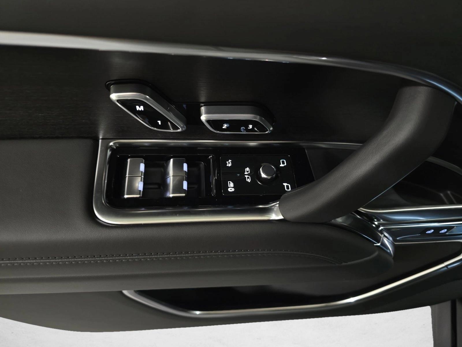 2026 Land Rover Range Rover SE - Photo 29