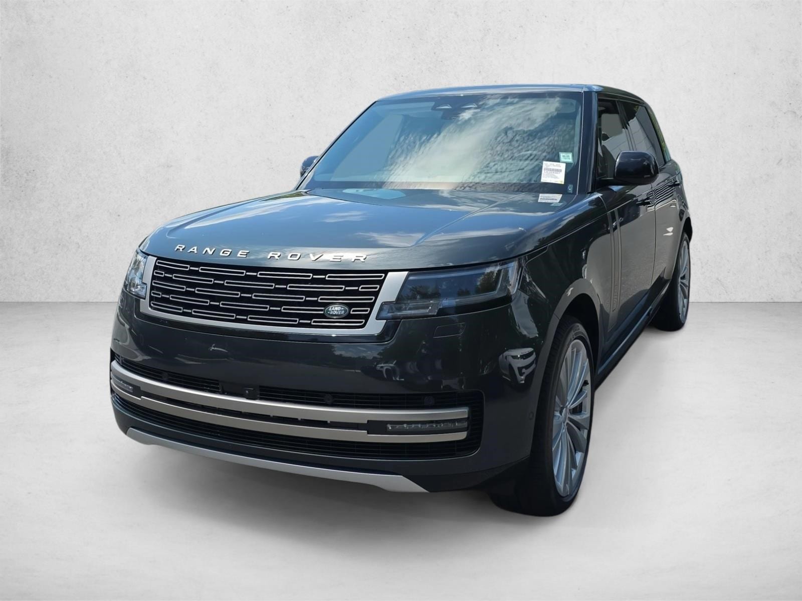 2025 Land Rover Range Rover SE's photo