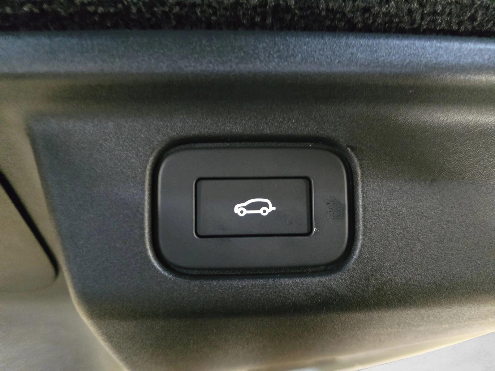 2026 Land Rover Range Rover SE - Photo 14