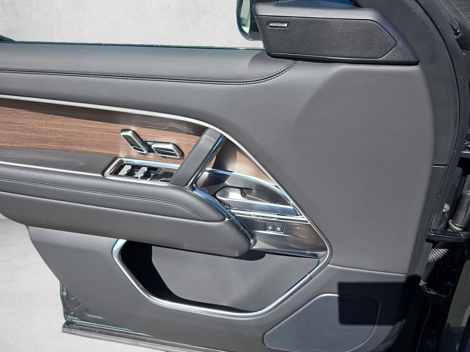 2026 Land Rover Range Rover SE - Photo 28