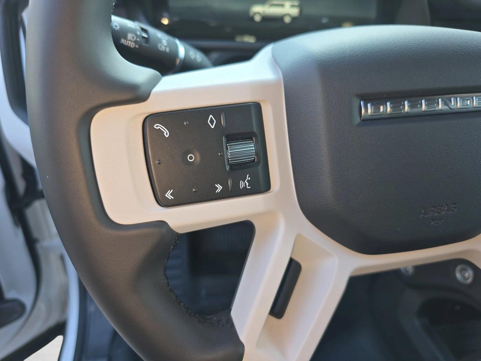 2026 Land Rover Defender X-Dynamic SE - Photo 16