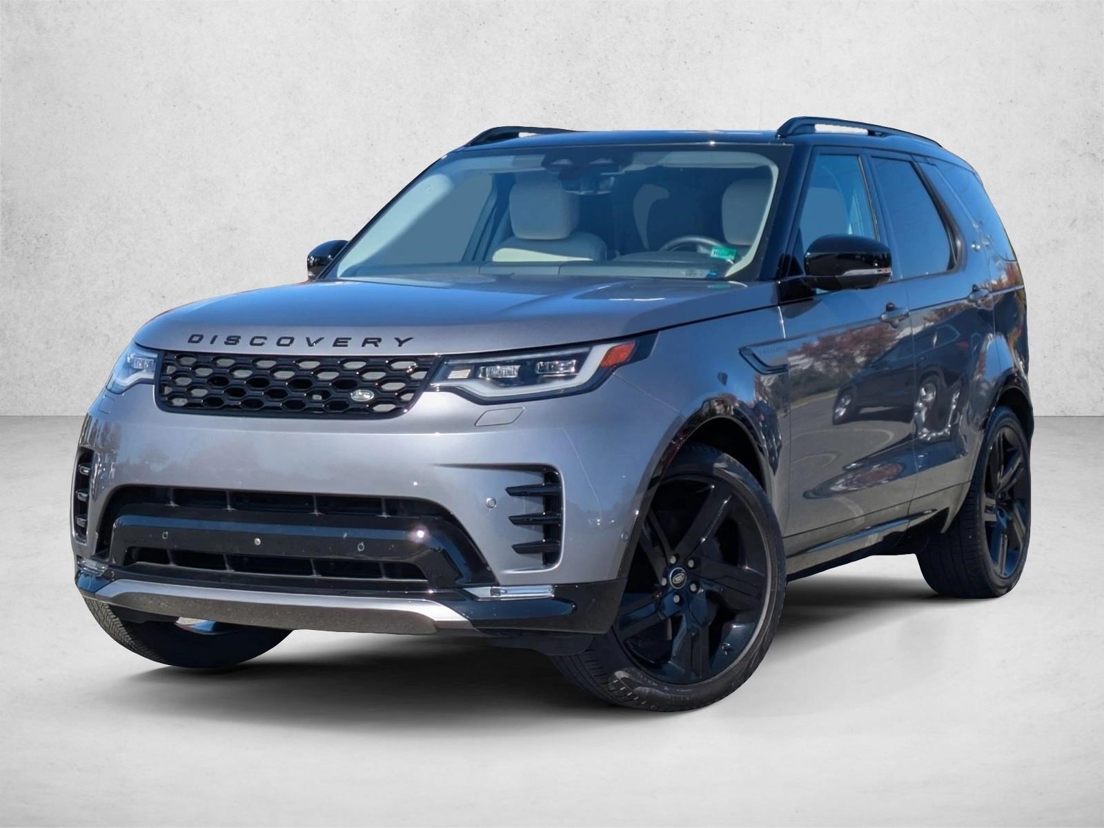 2025 Land Rover Discovery Dynamic SE's photo