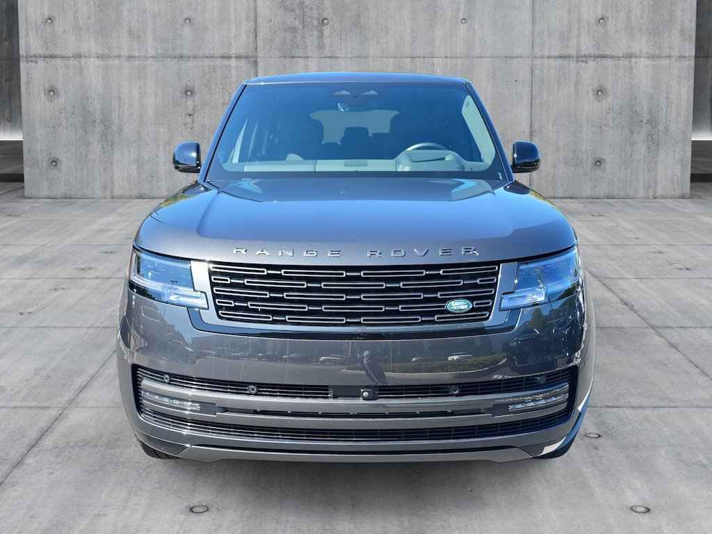 New 2025 Land Rover Range Rover SE Sport Utility