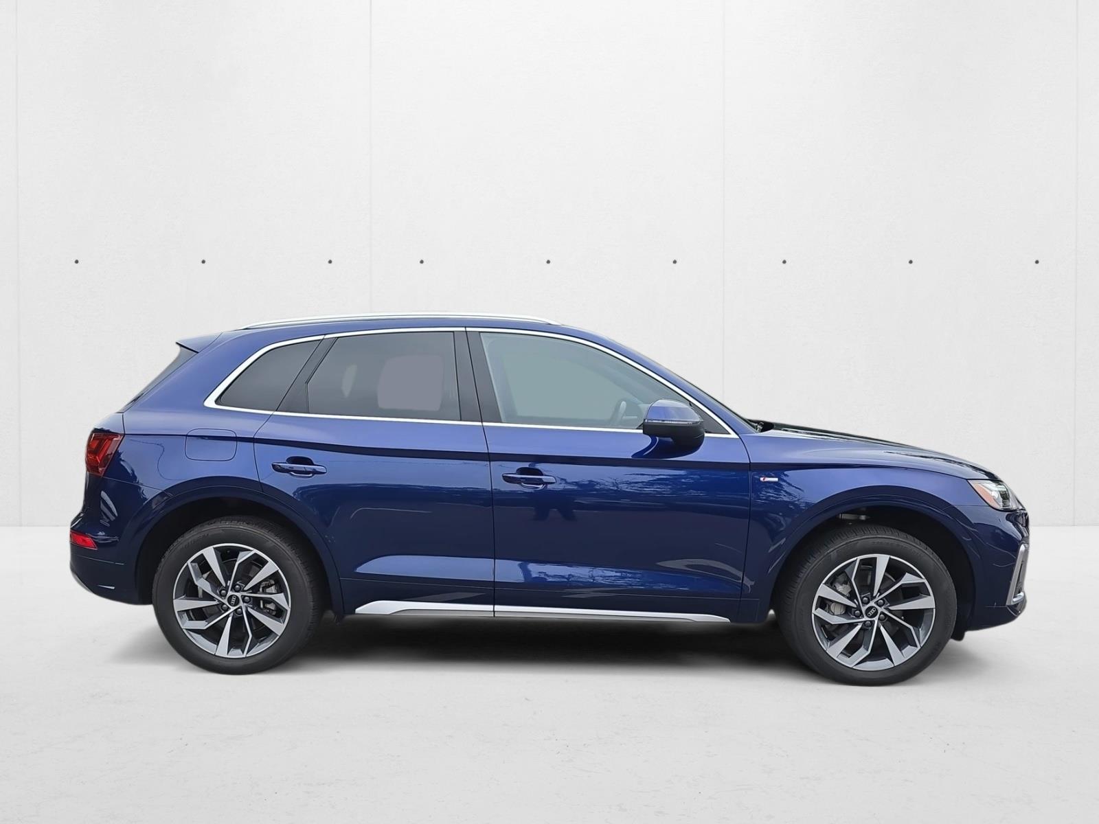 2022 Audi Q5 S line Premium Plus photo 4