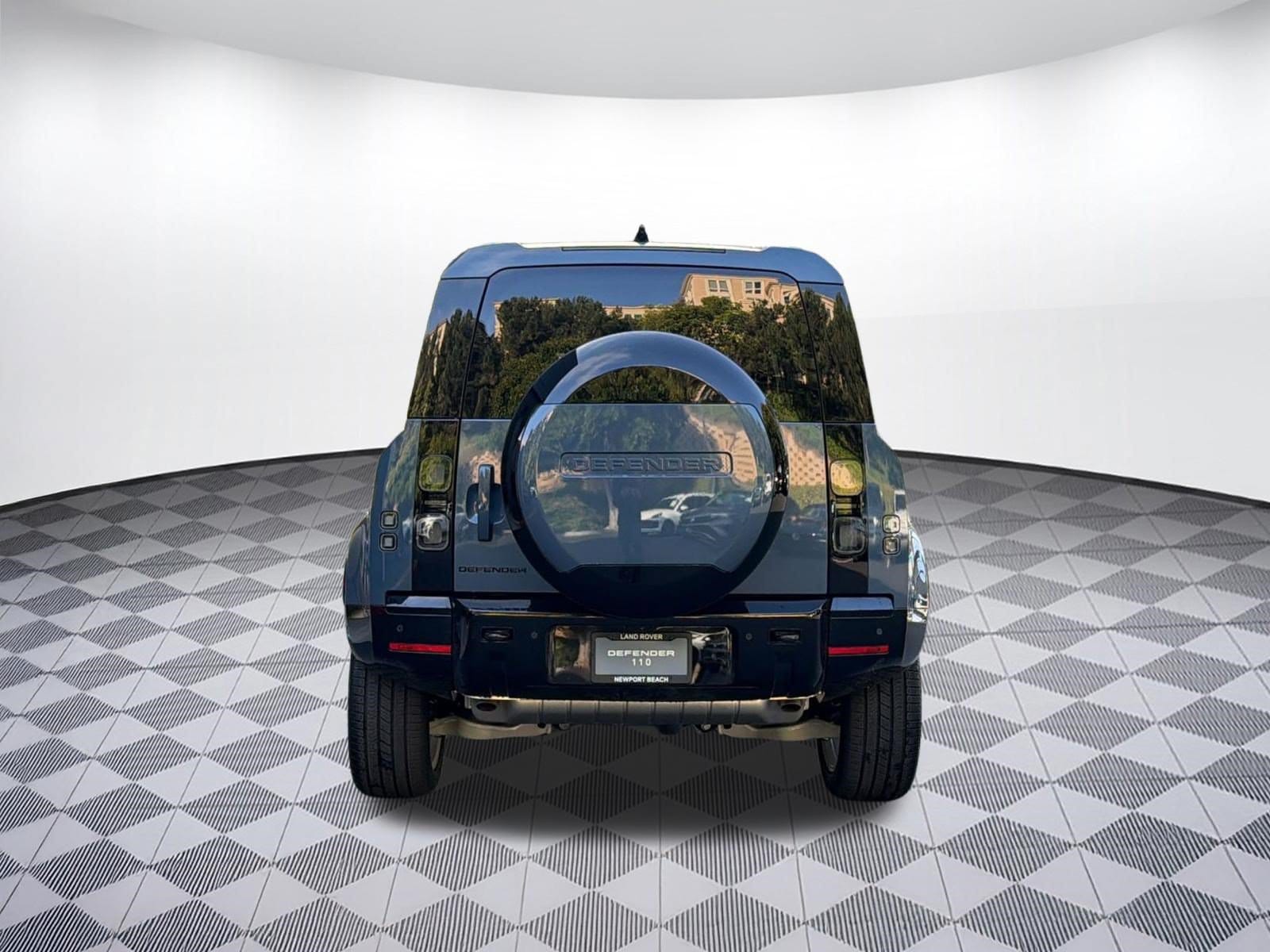 2026 Land Rover Defender X-Dynamic SE - Photo 10