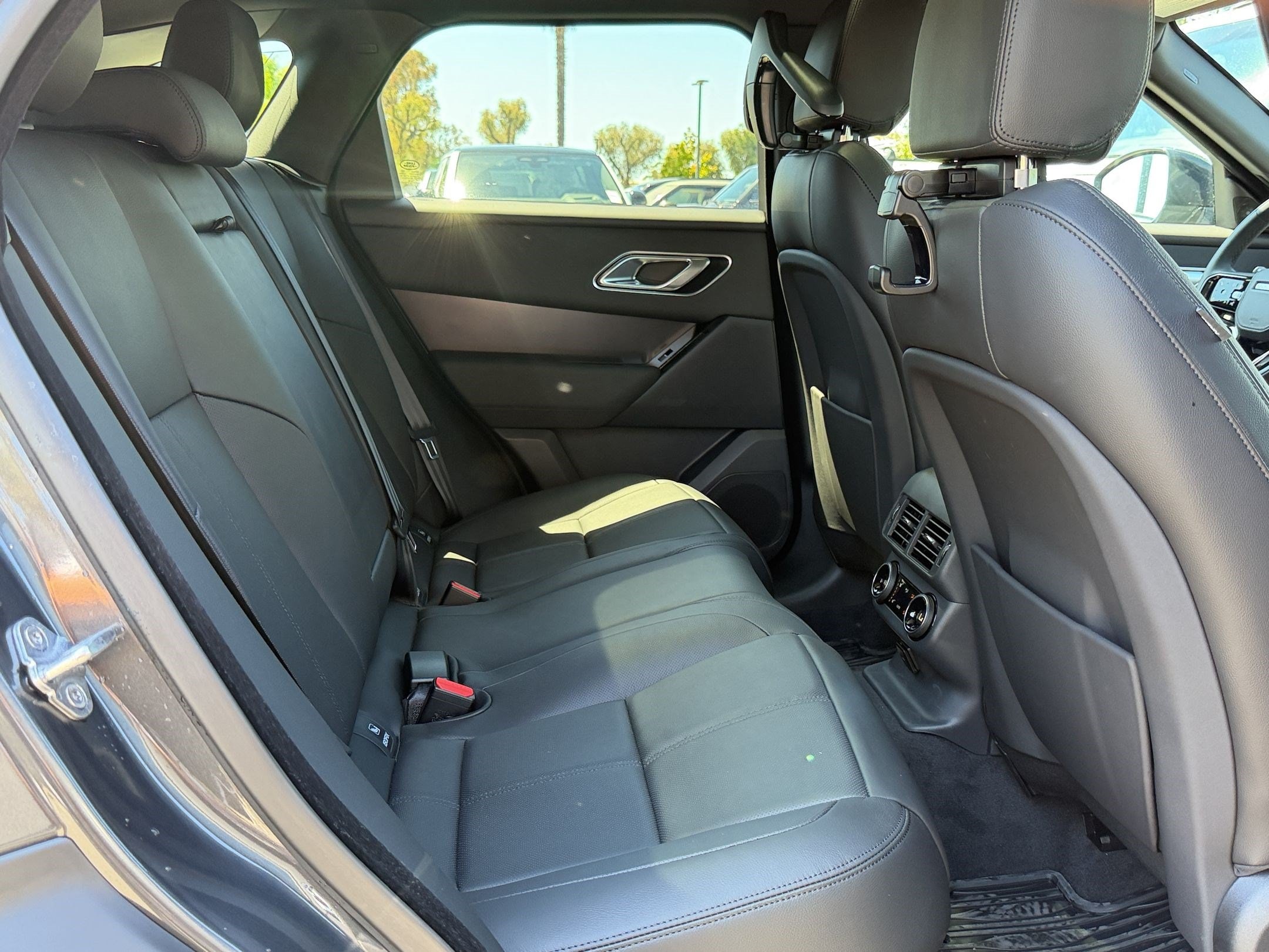 2026 Land Rover Range Rover Velar Dynamic SE - Photo 30