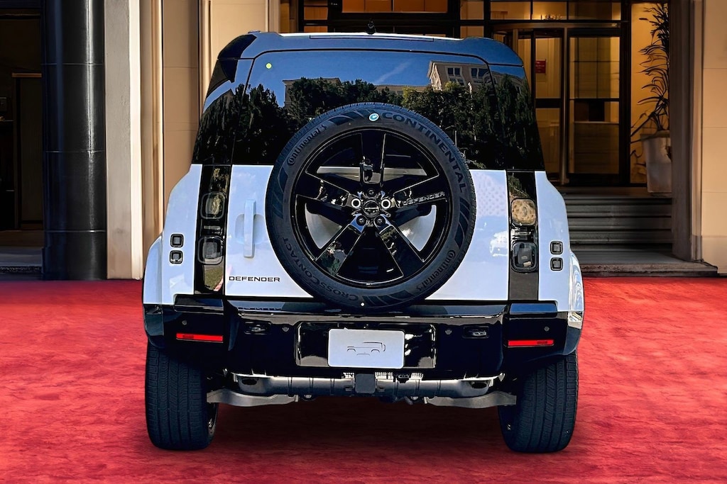 New 2026 Land Rover Defender 110 X-Dynamic SE SUV