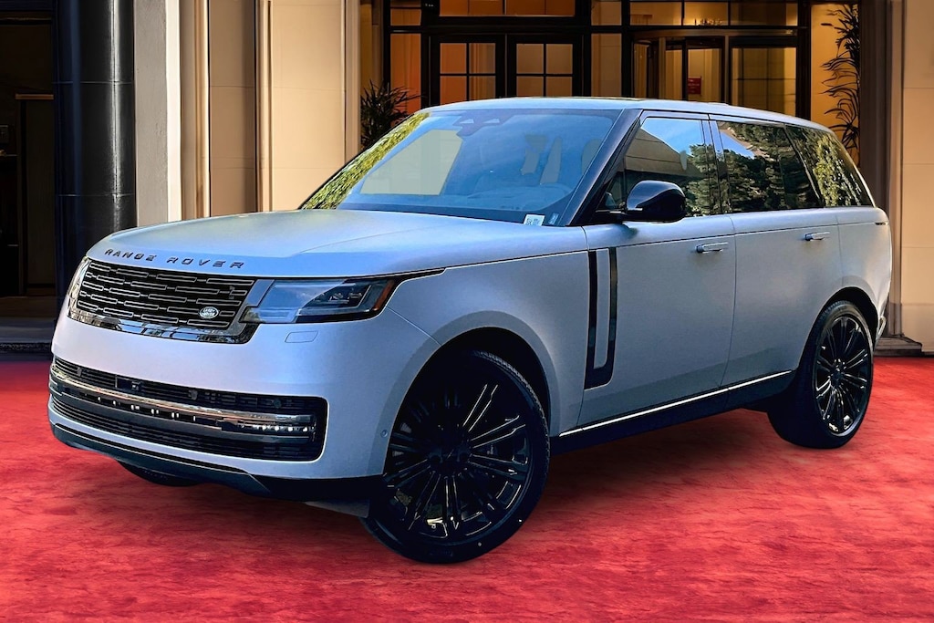 New 2026 Land Rover Range Rover P530 SE SUV