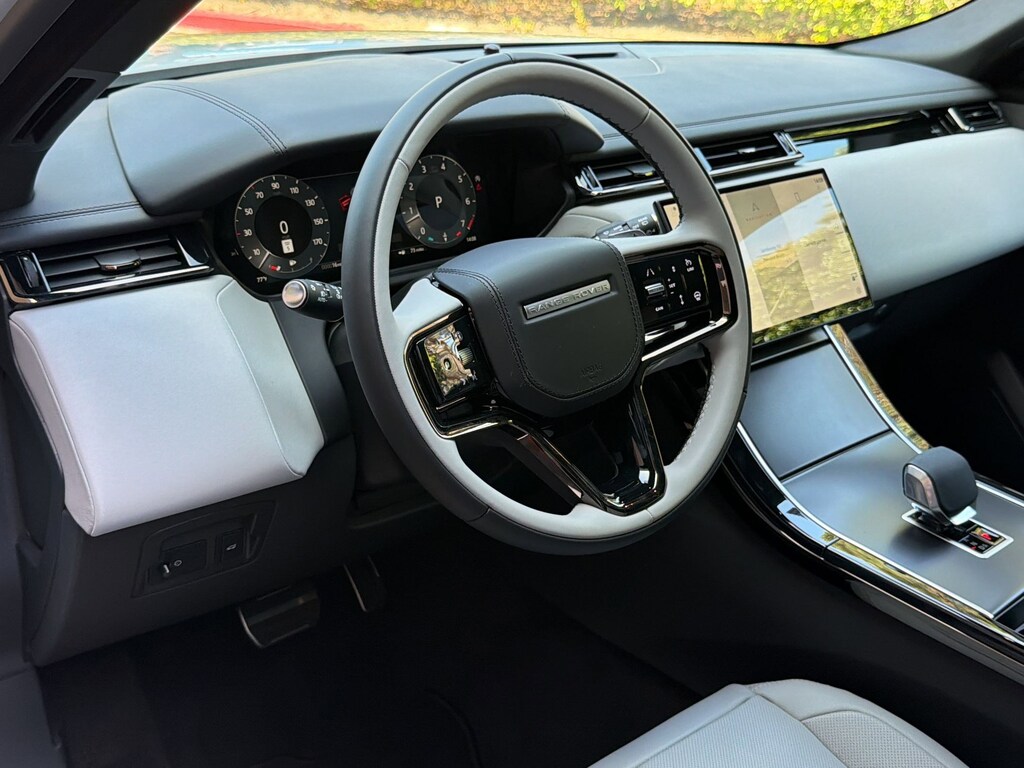 New 2026 Land Rover Range Rover Velar Dynamic SE P250 Dynamic SE *Ltd Avail*