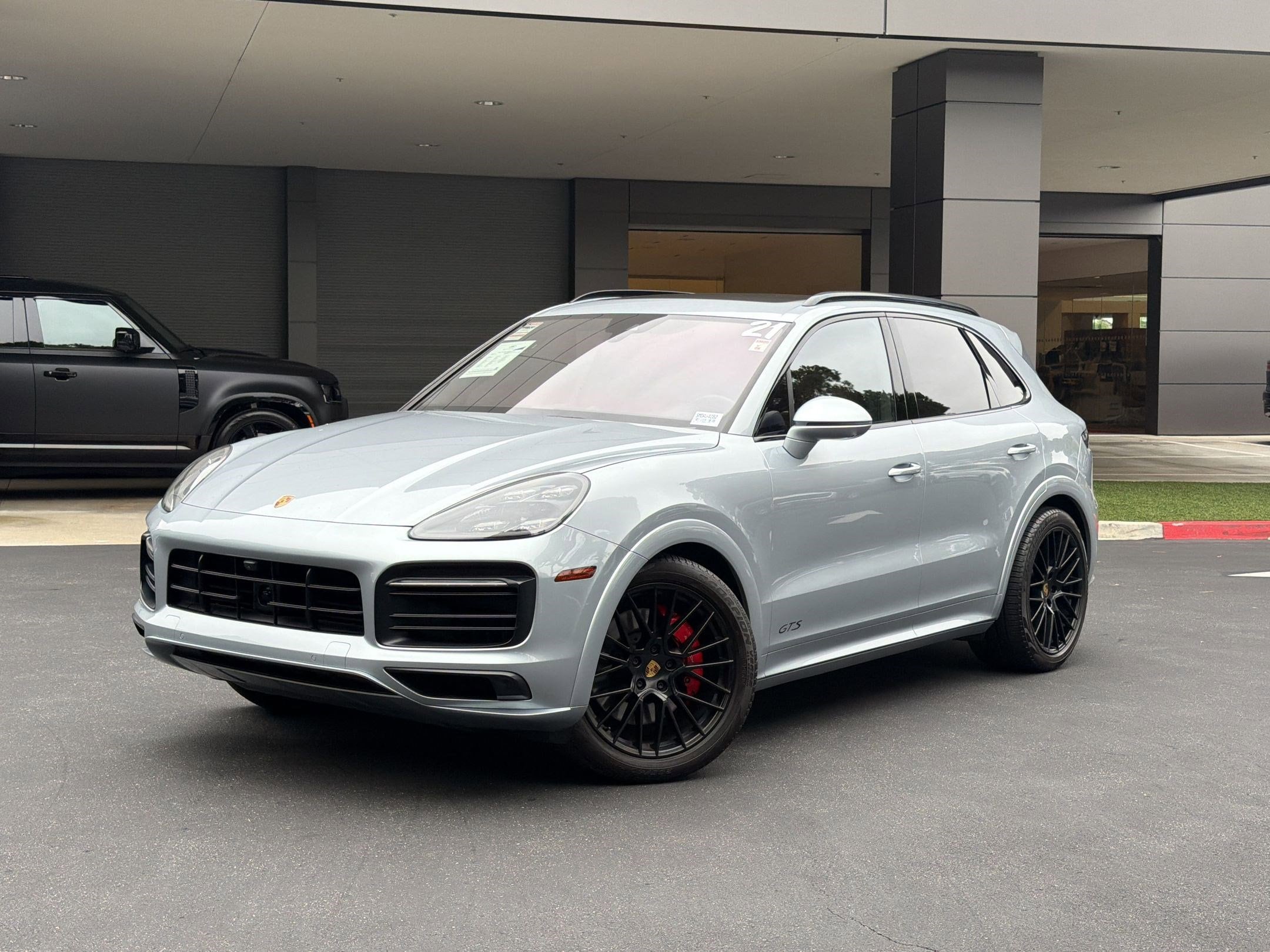 2021 Porsche Cayenne GTS's photo