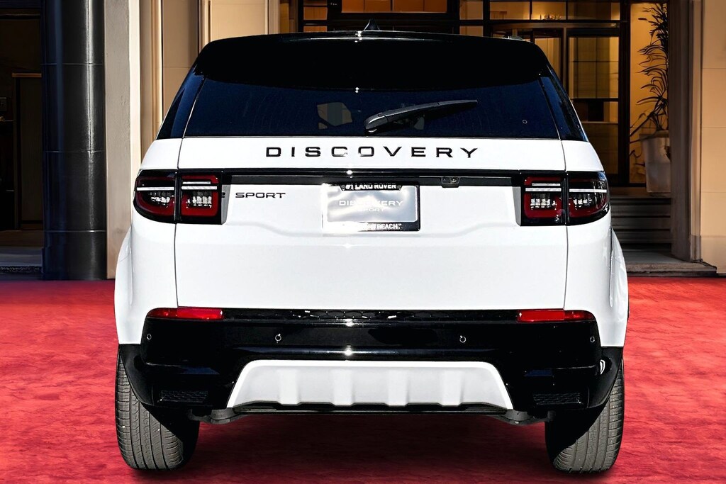New 2025 Land Rover Discovery Sport Dynamic SE SUV