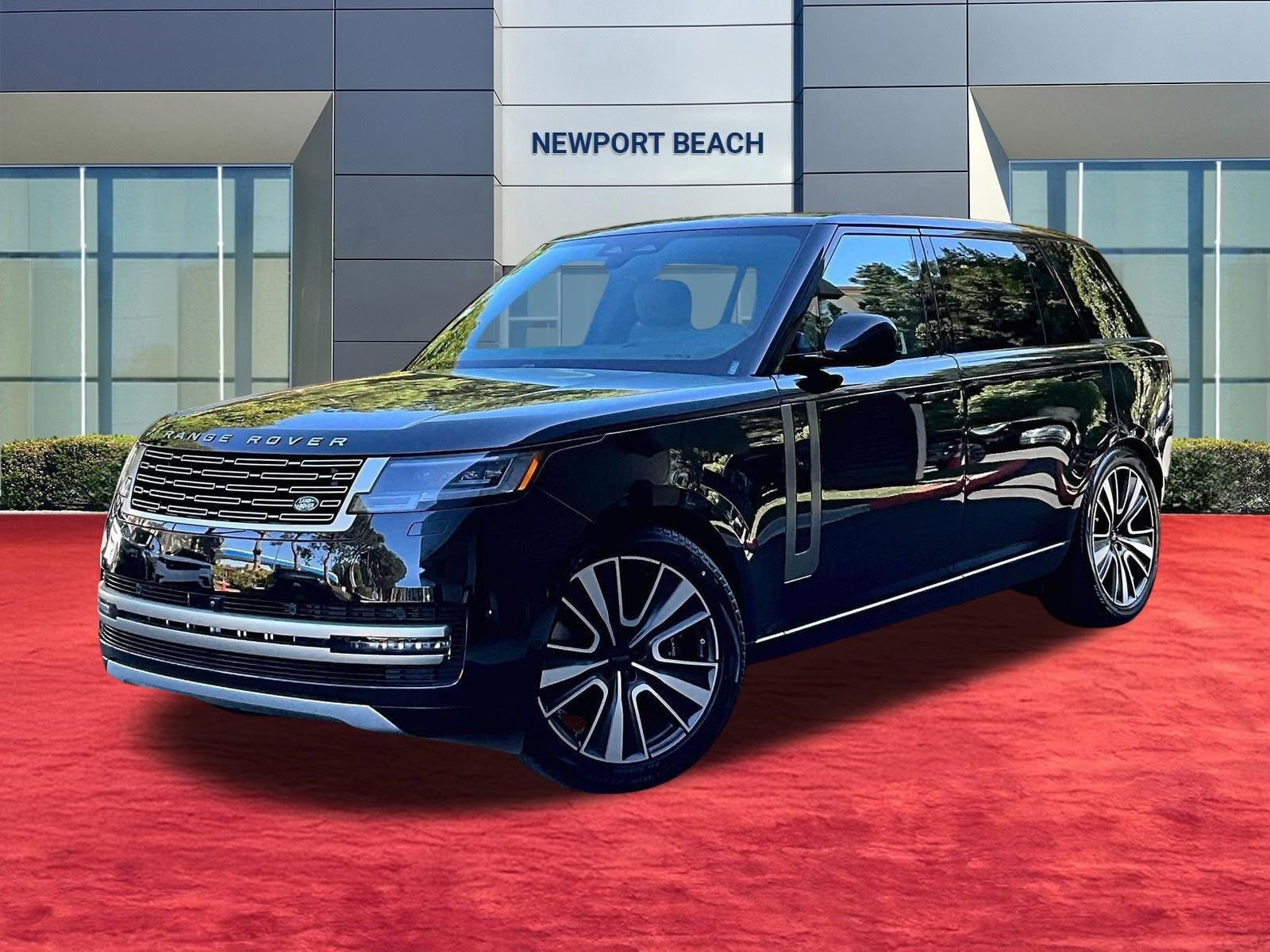 2026 Land Rover Range Rover P530 SE LWB 7 Seat 