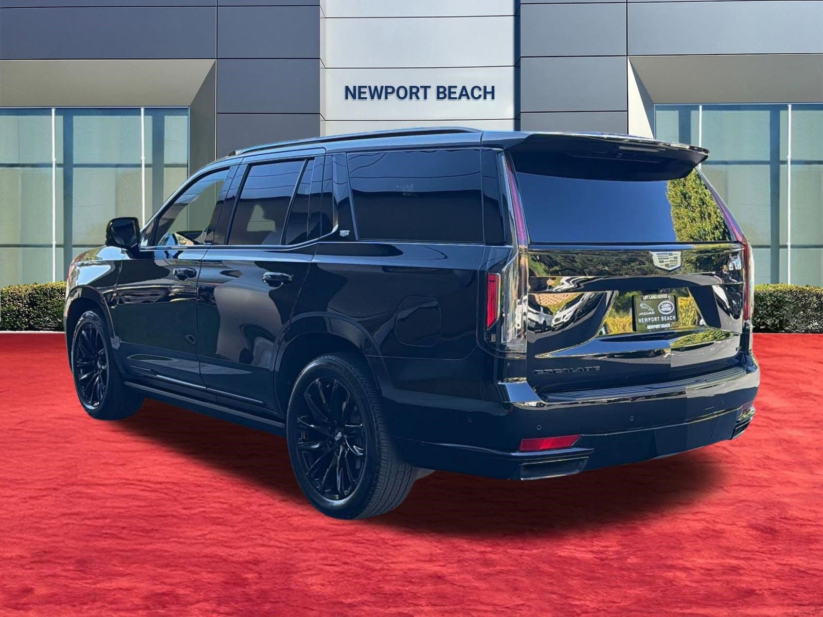 2022 Cadillac Escalade Sport Platinum photo 2