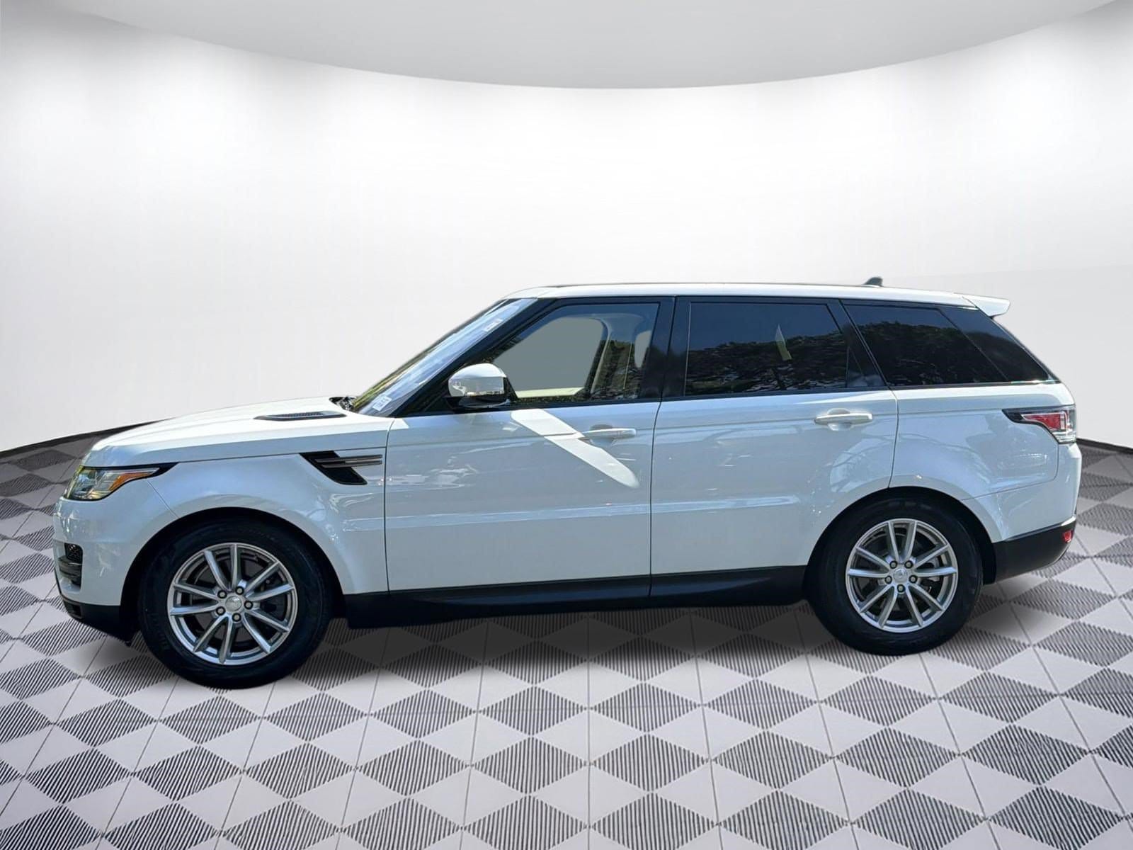 Used 2016 Land Rover Range Rover Sport SE with VIN SALWG2PFXGA112877 for sale in Newport Beach, CA