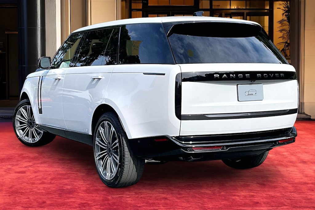 New 2026 Land Rover Range Rover P530 SE 7 Seat SUV