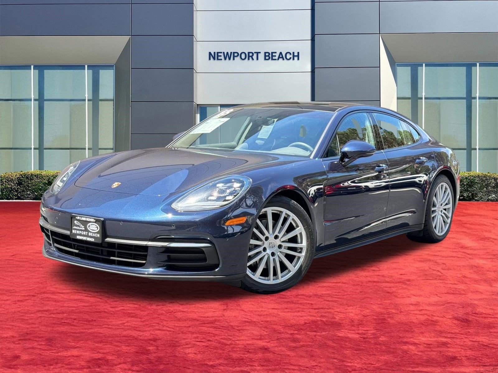 2018 Porsche Panamera 4's photo