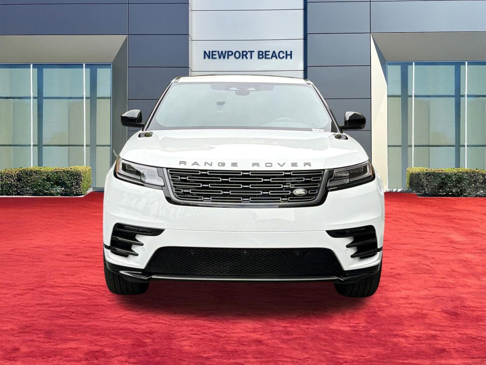 2026 Land Rover Range Rover Velar Dynamic SE photo 5