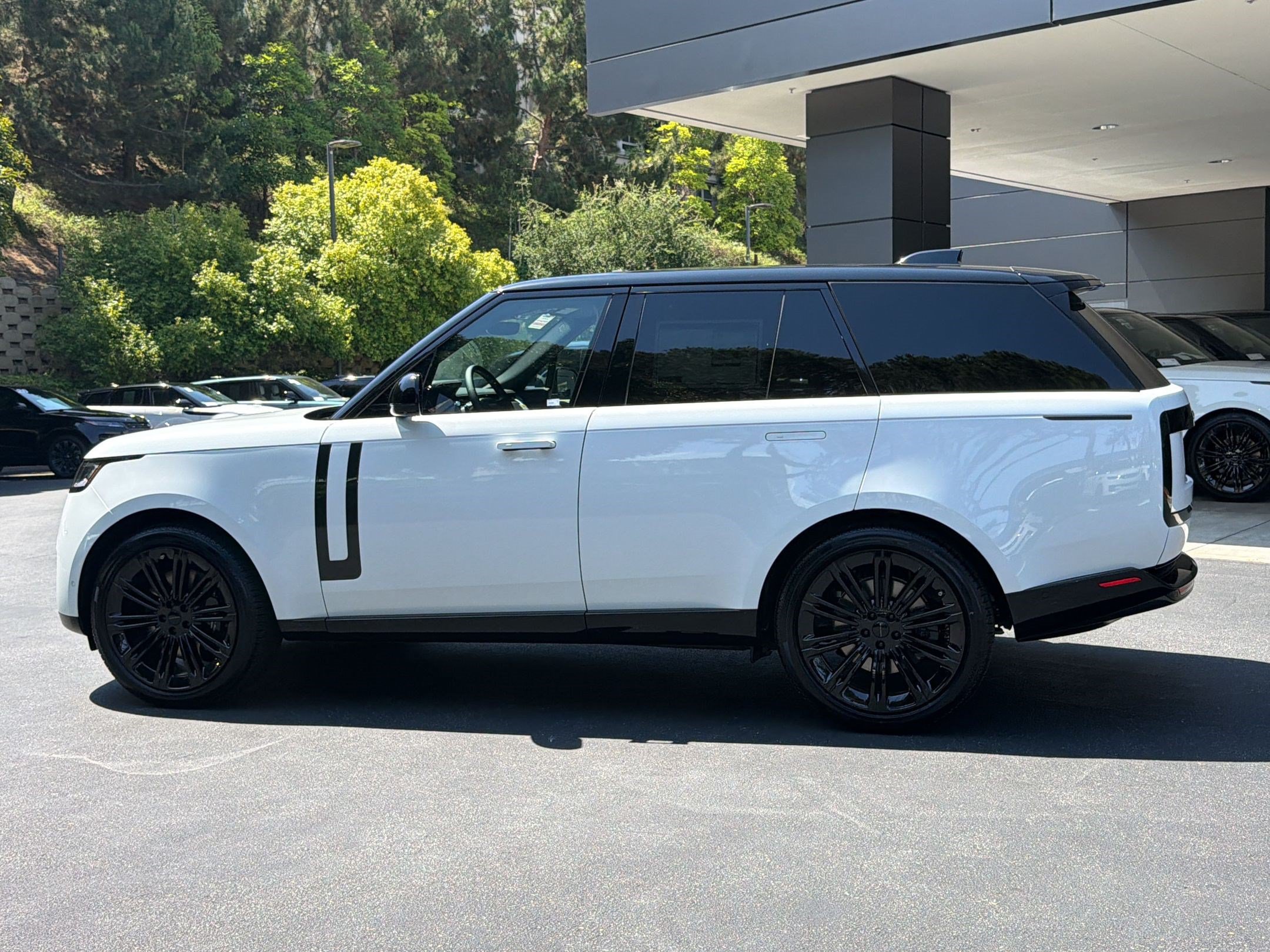 2026 Land Rover Range Rover SE Sport Utility