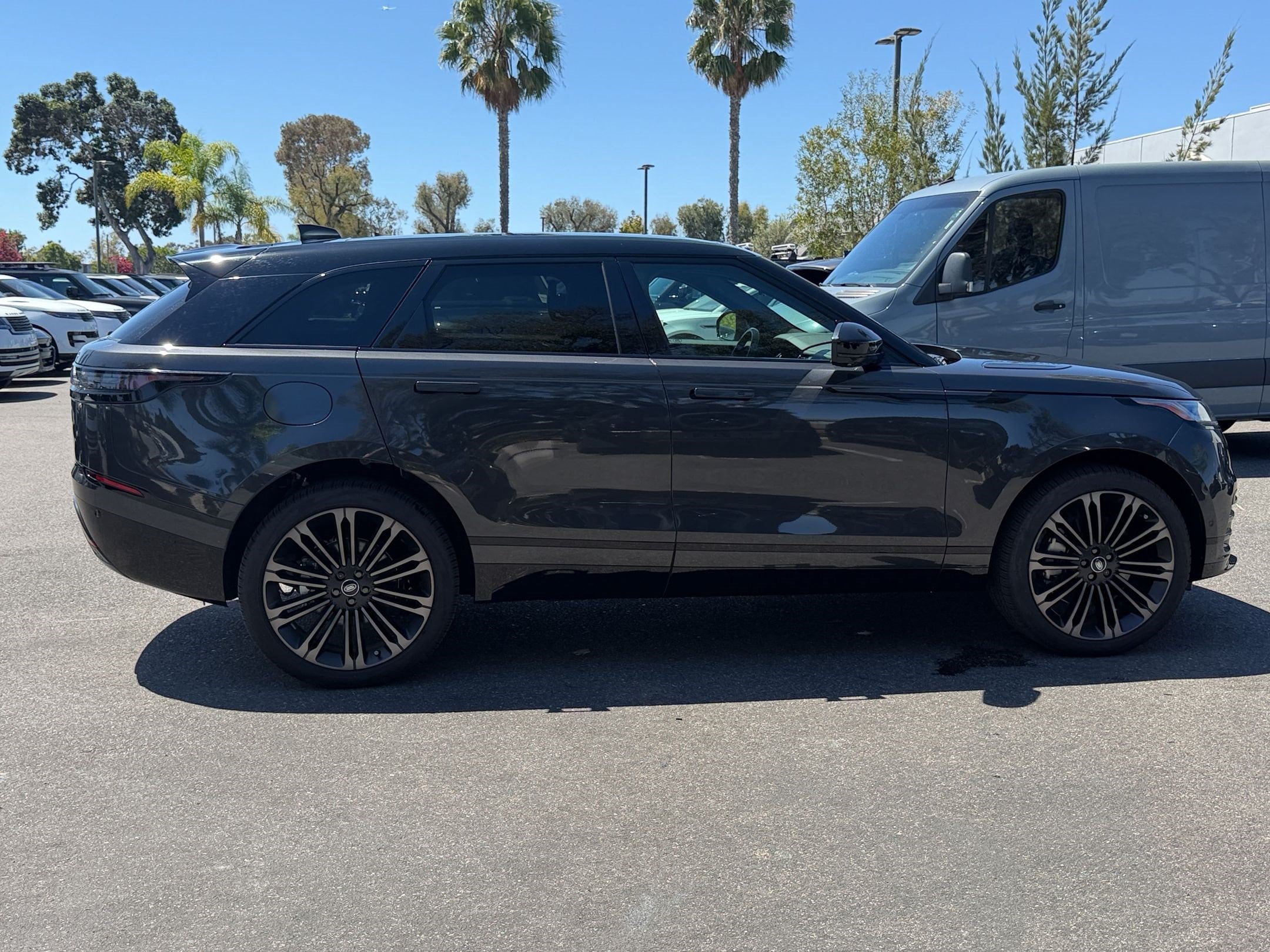 2026 Land Rover Range Rover Velar Dynamic SE - Photo 8
