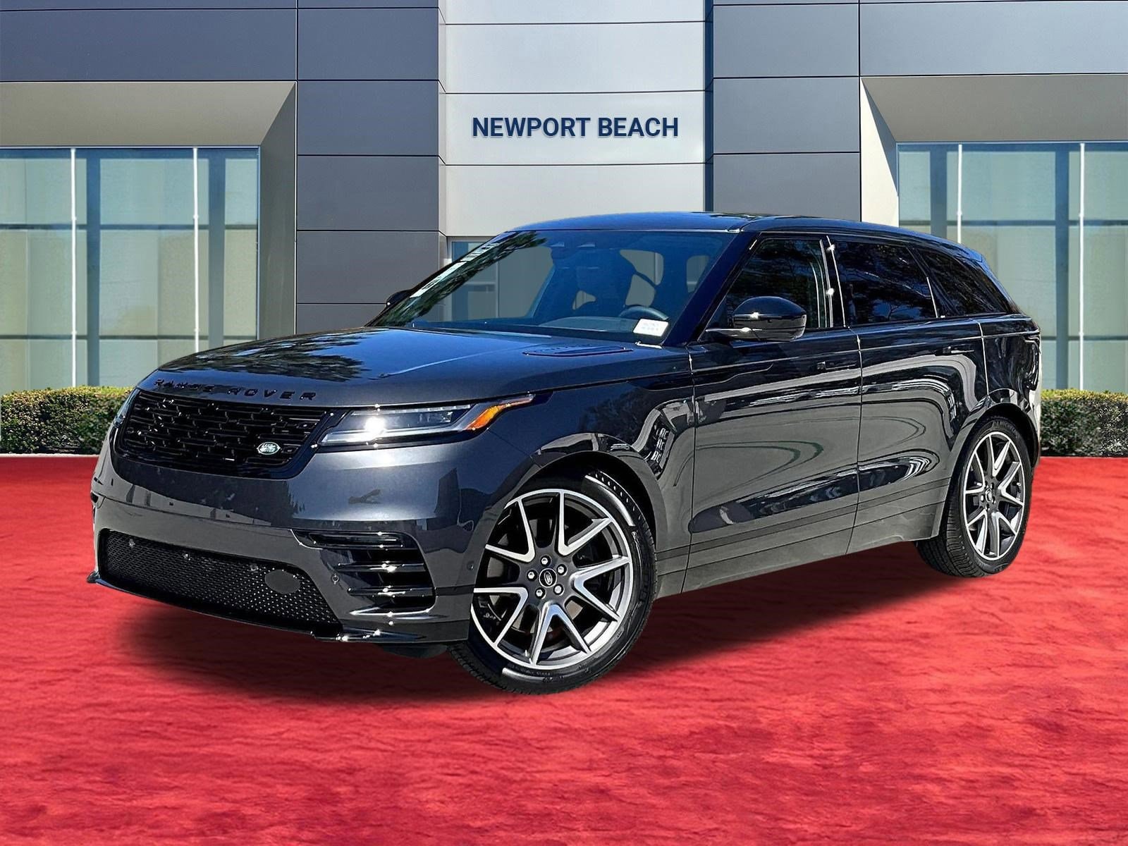 2026 Land Rover Range Rover Velar Dynamic SE