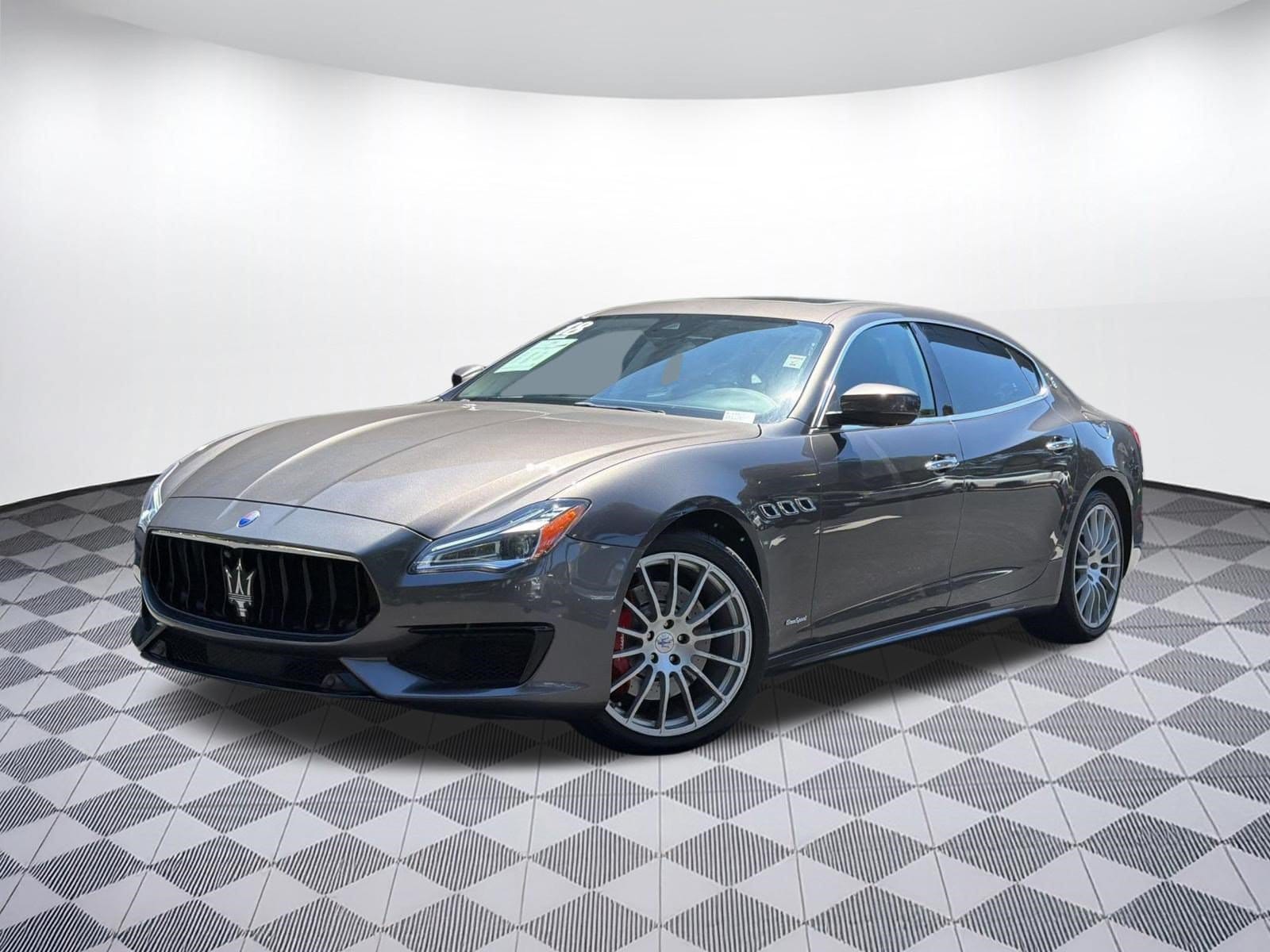 Quattroporte S Q4 GranSport Sedan