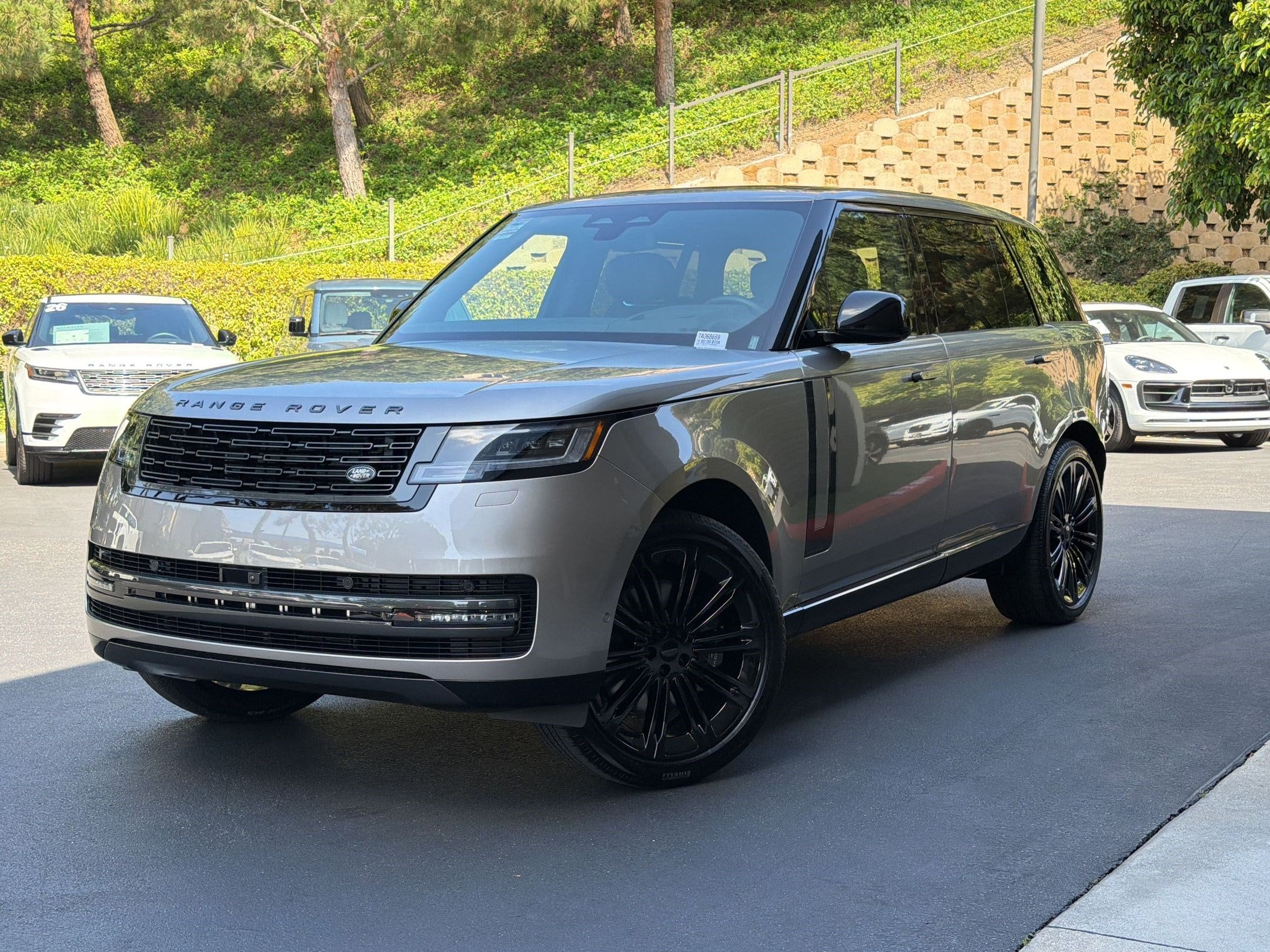 2026 Land Rover Range Rover 4.4 Autobiography LWB 5's photo