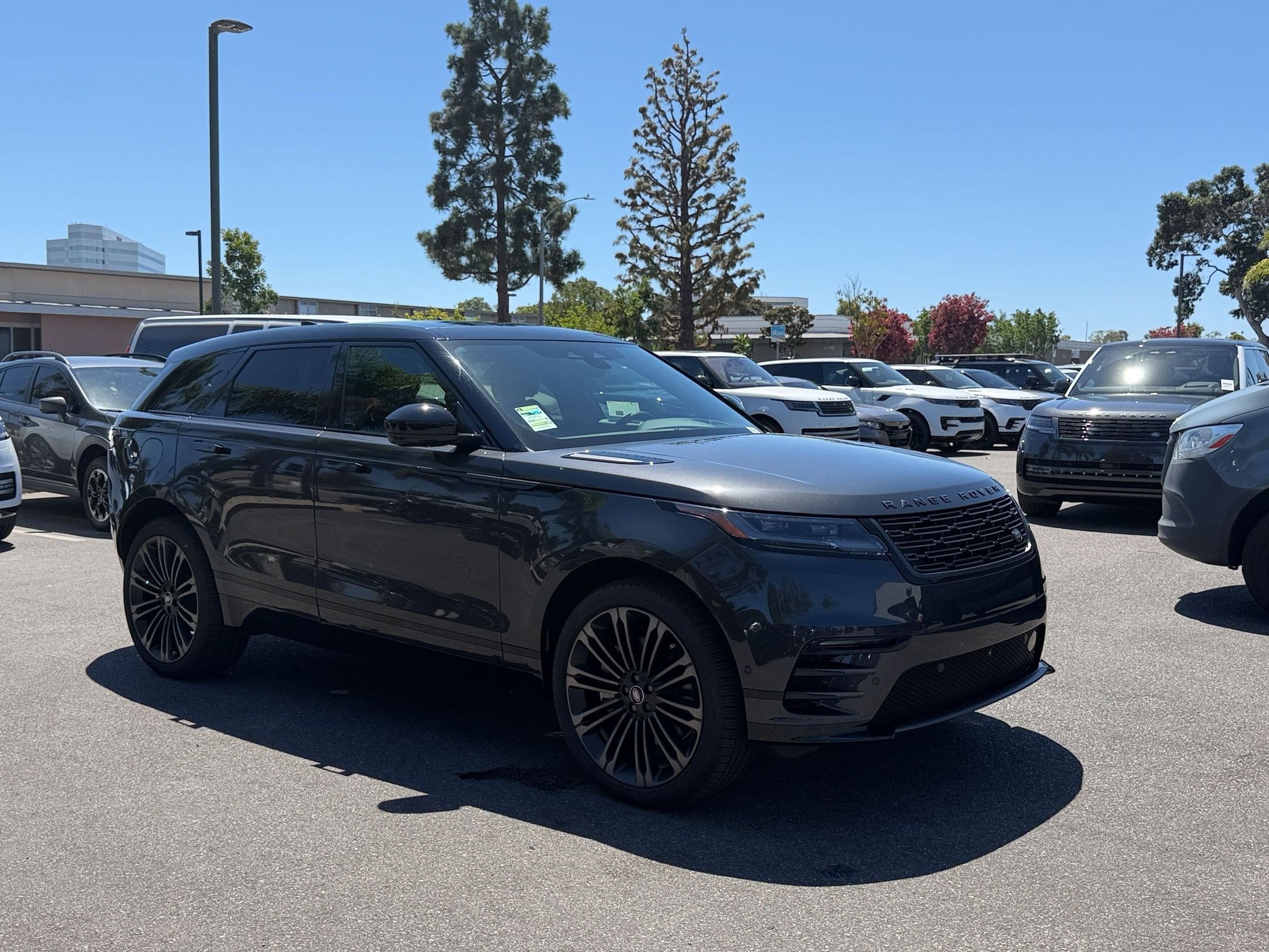 2026 Land Rover Range Rover Velar Dynamic SE - Photo 7