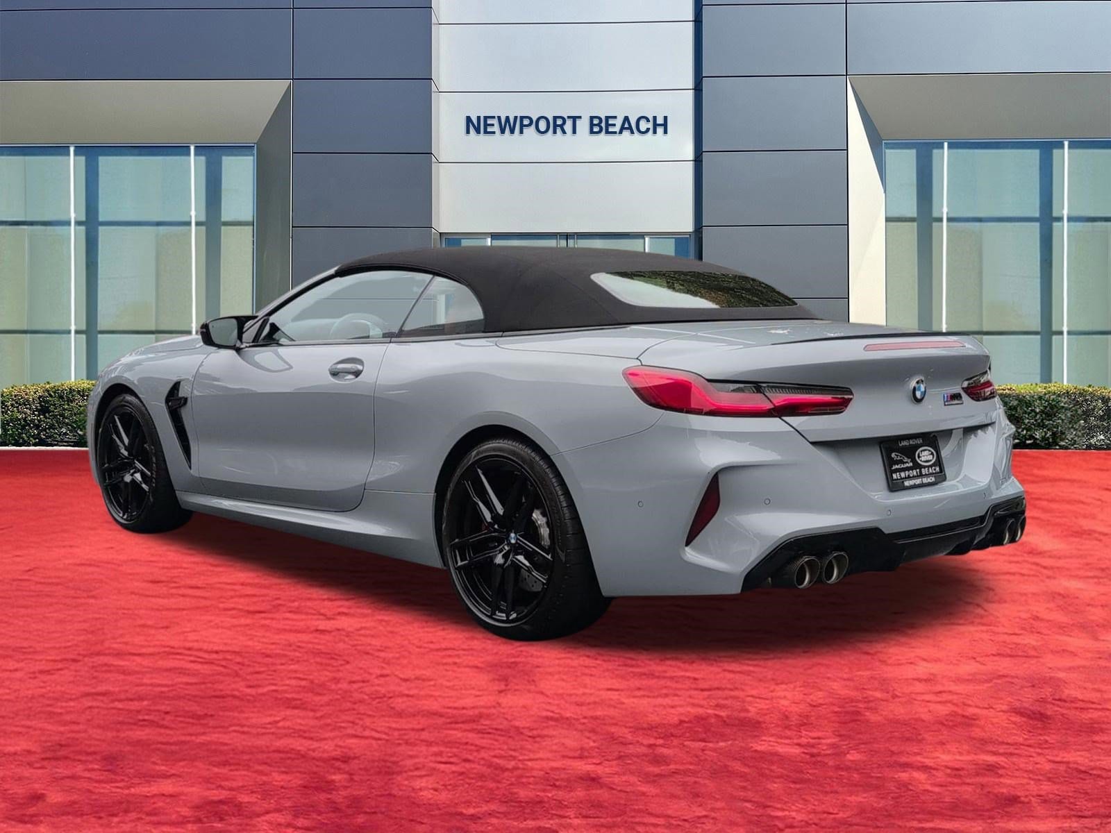 2025 BMW M8 Competition photo 2