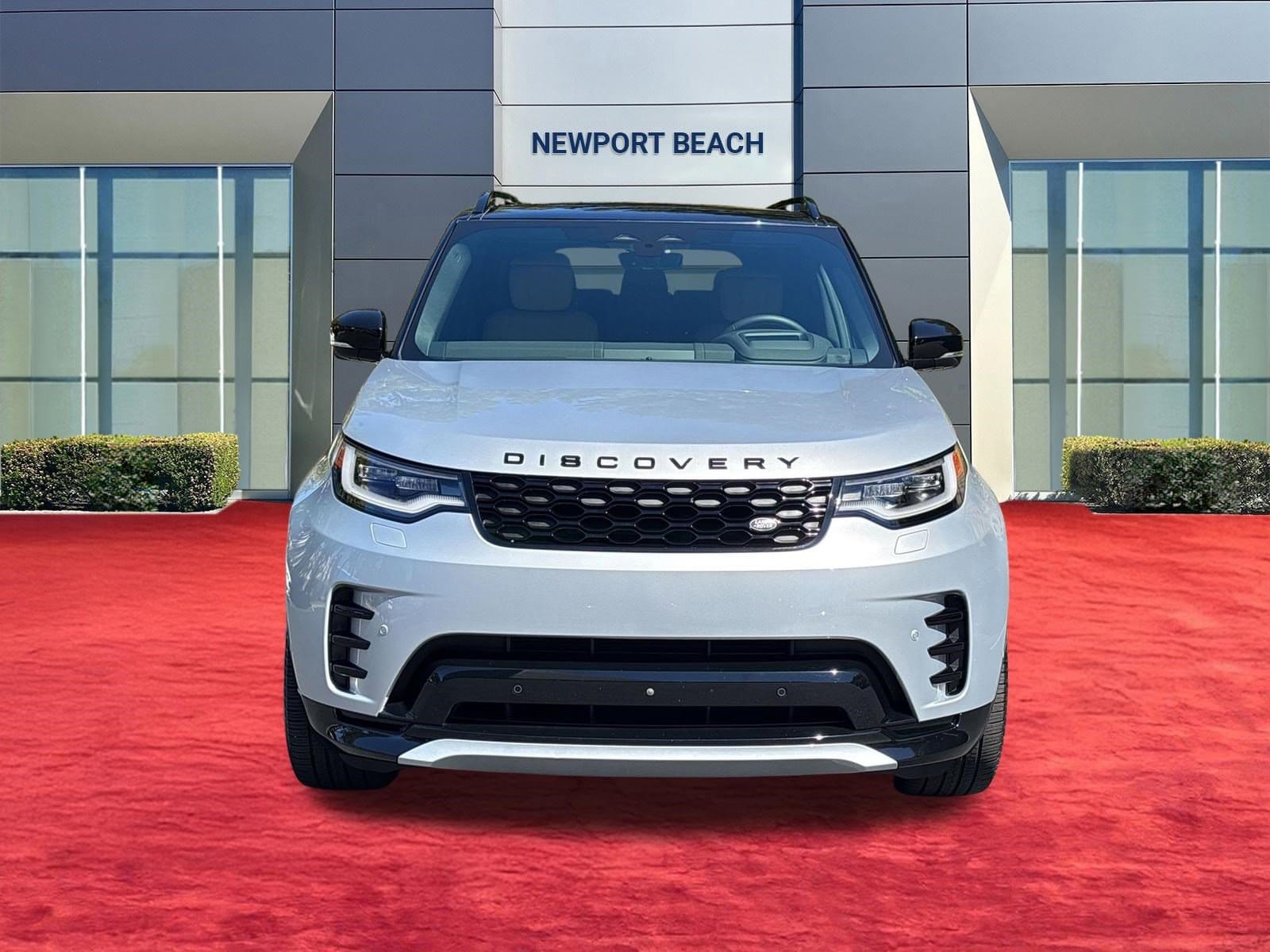 2024 Land Rover Discovery Dynamic SE photo 5