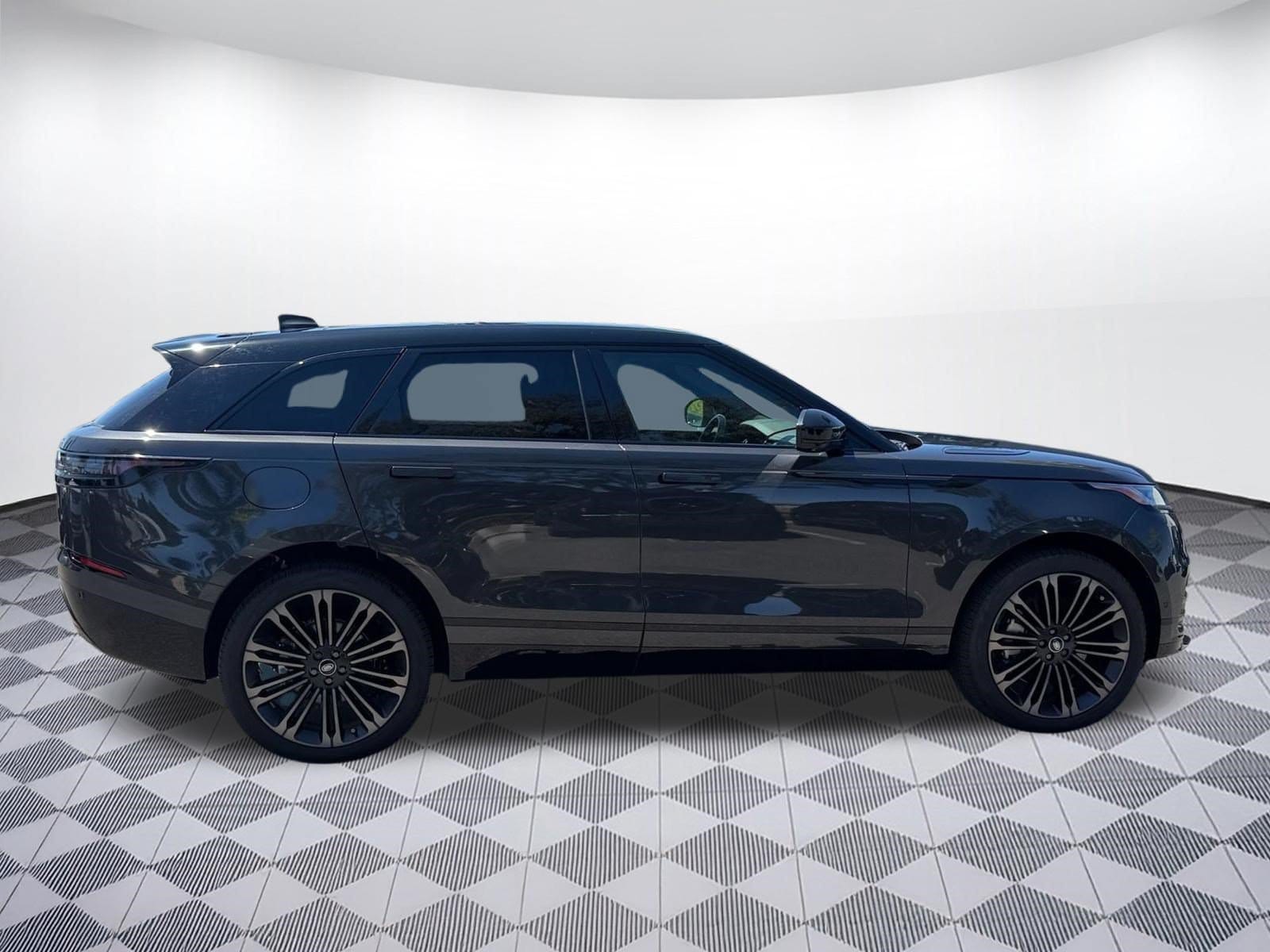 2026 Land Rover Range Rover Velar Dynamic SE - Photo 8