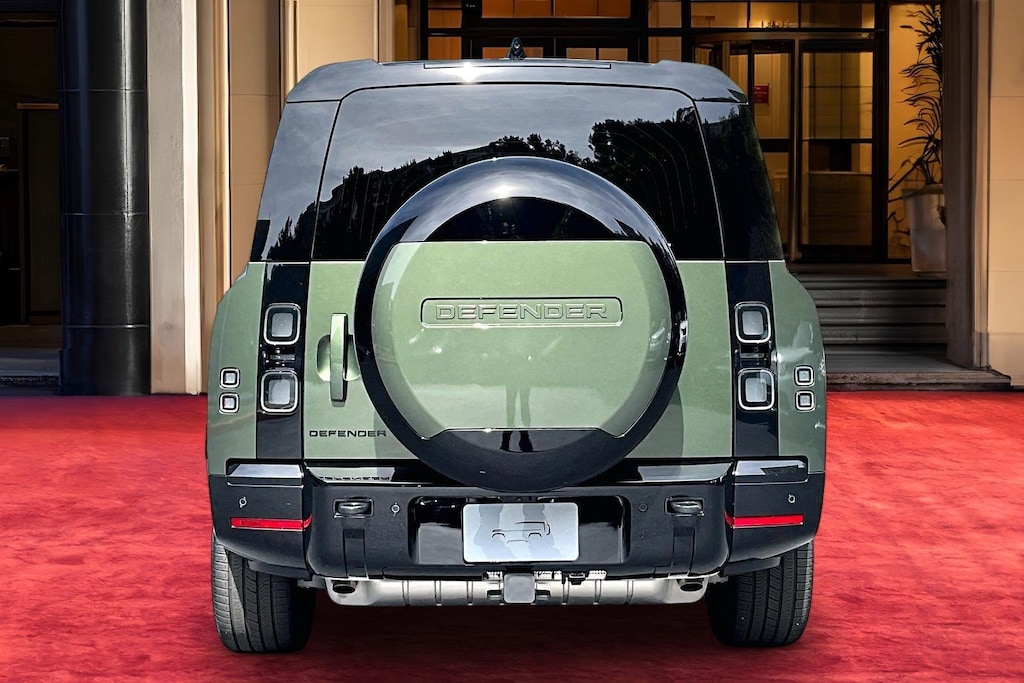 New 2026 Land Rover Defender 130 X-Dynamic SE SUV