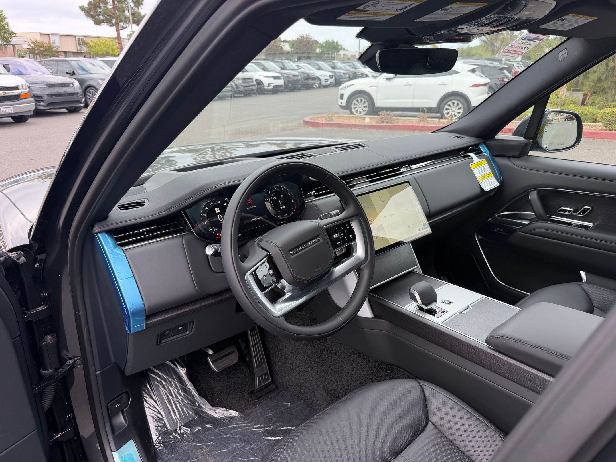 2026 Land Rover Range Rover SE Sport Utility