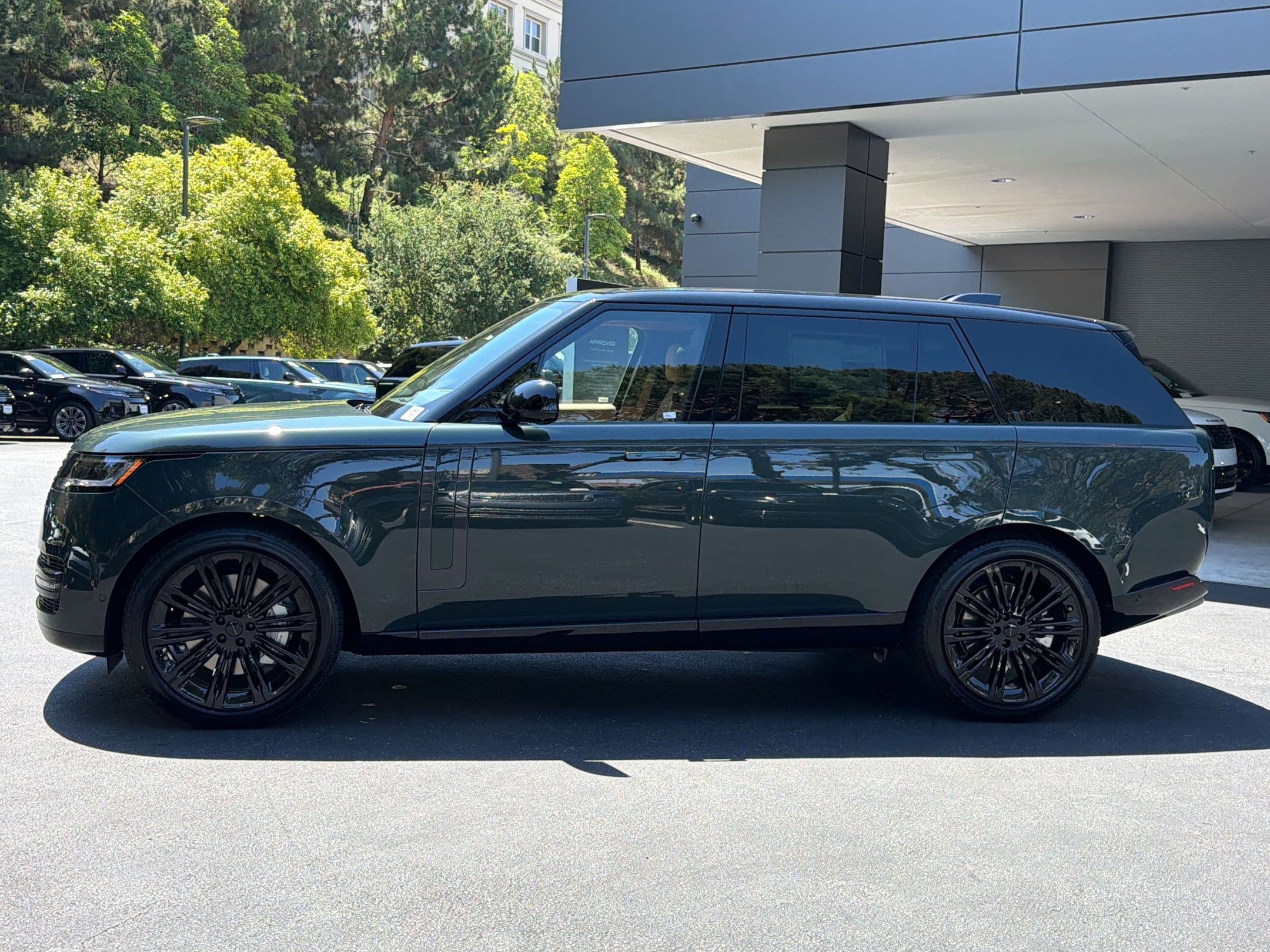 2026 Land Rover Range Rover SE Sport Utility