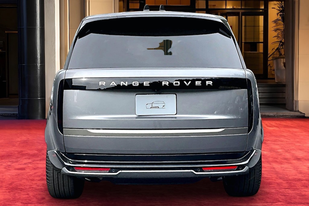 New 2026 Land Rover Range Rover P400 SE SUV