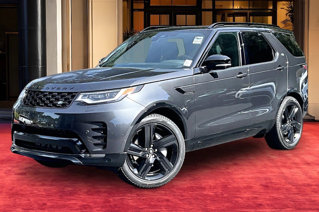 New 2026 Land Rover Discovery Dynamic SE SUV