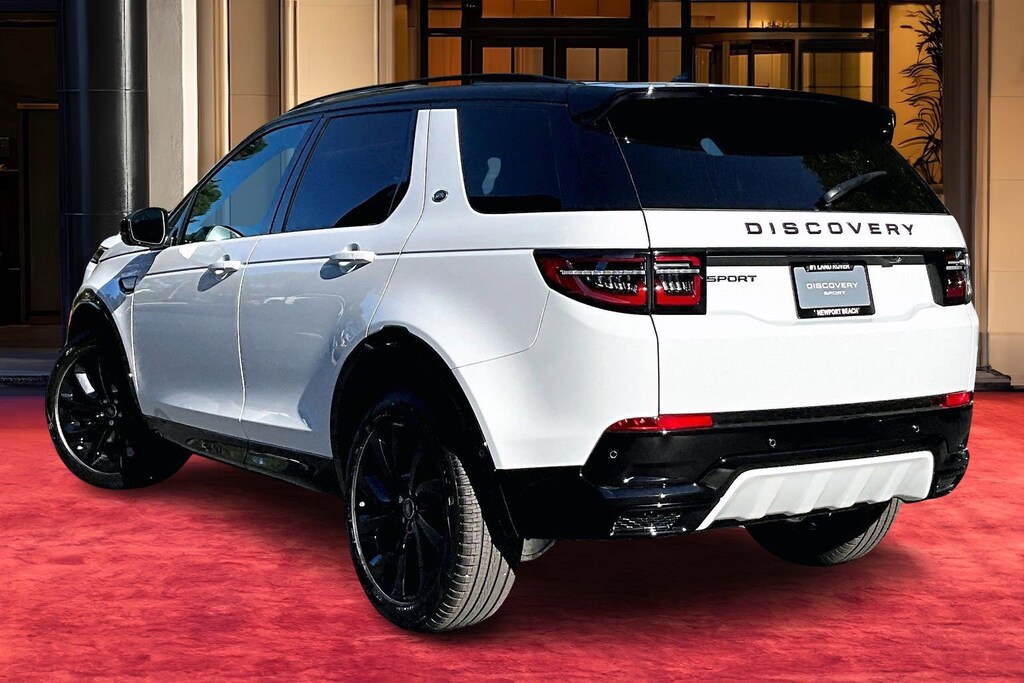 New 2025 Land Rover Discovery Sport Dynamic SE SUV