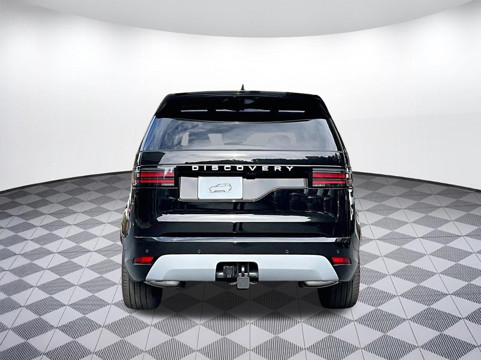 2026 Land Rover Discovery Gemini Edition | CarEdge | CarEdge