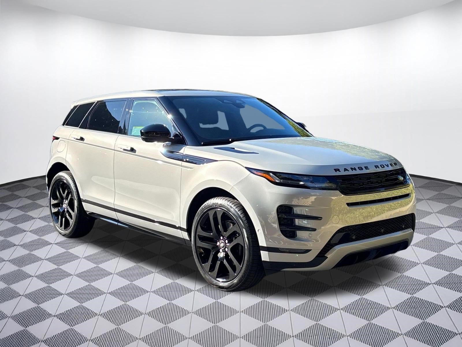 2026 Land Rover Range Rover Evoque Dynamic SE - Photo 7