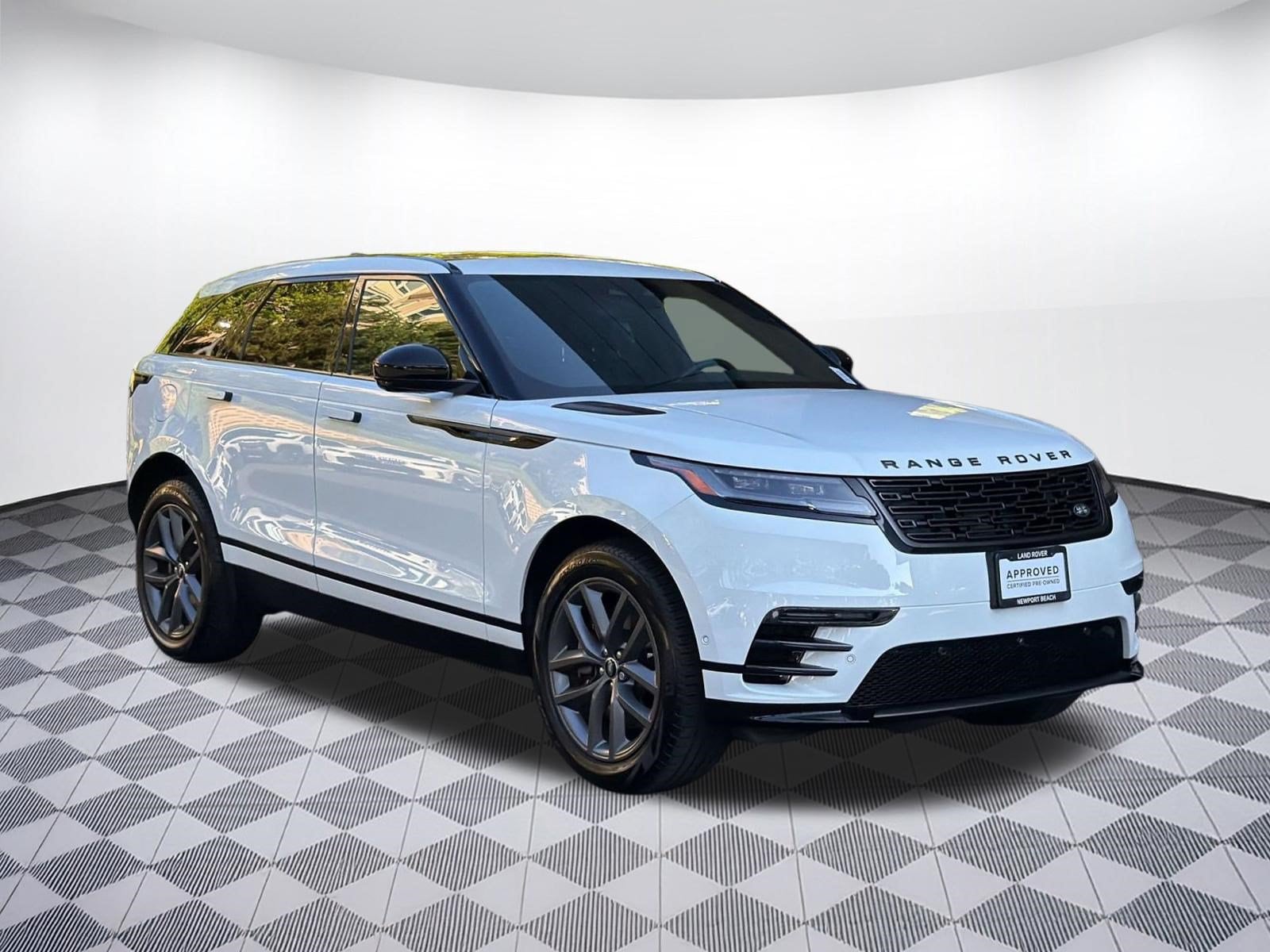 Range Rover Velar Dynamic SE SUV