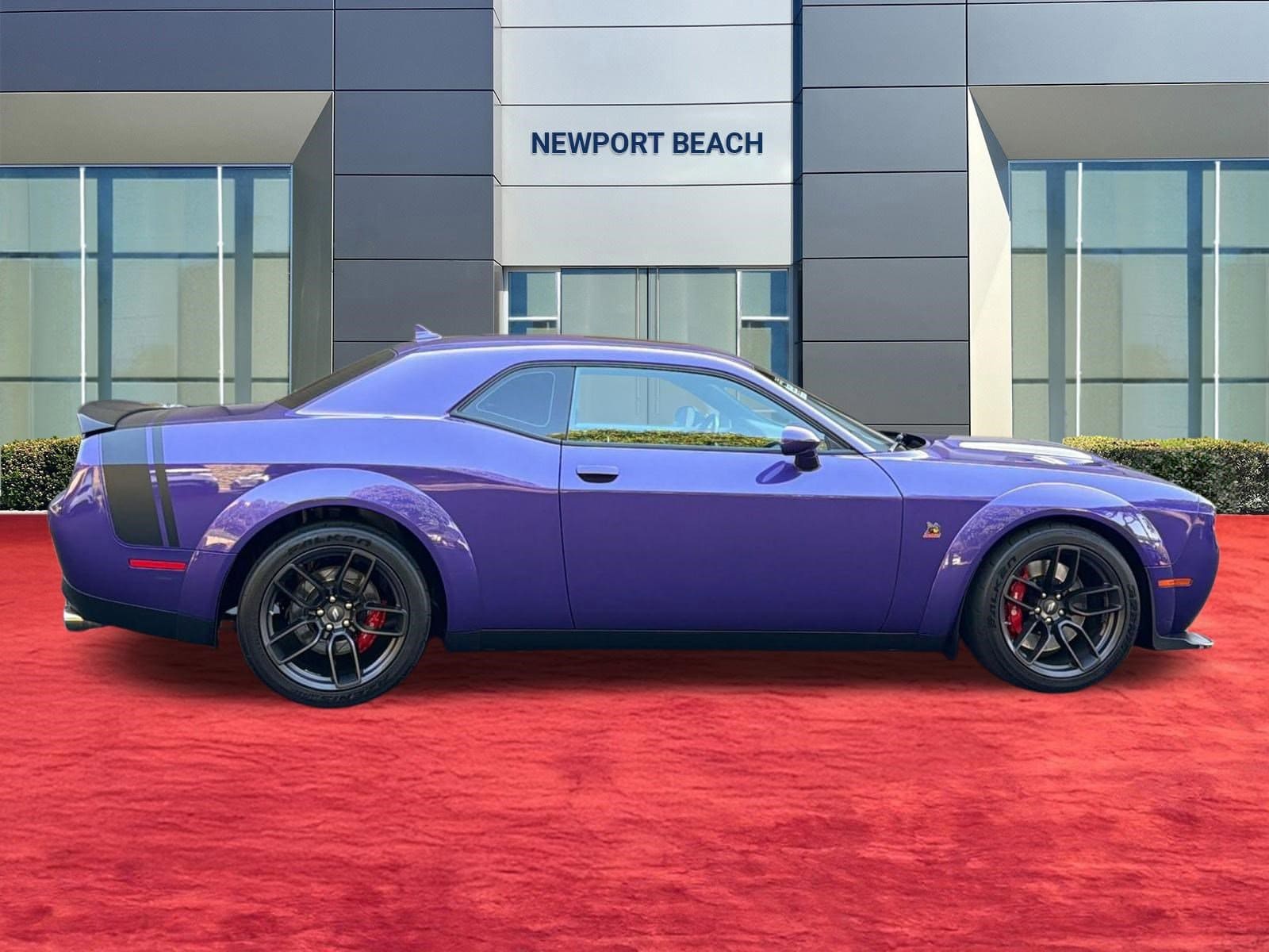 2019 Dodge Challenger R/T Scat Pack Widebody photo 3