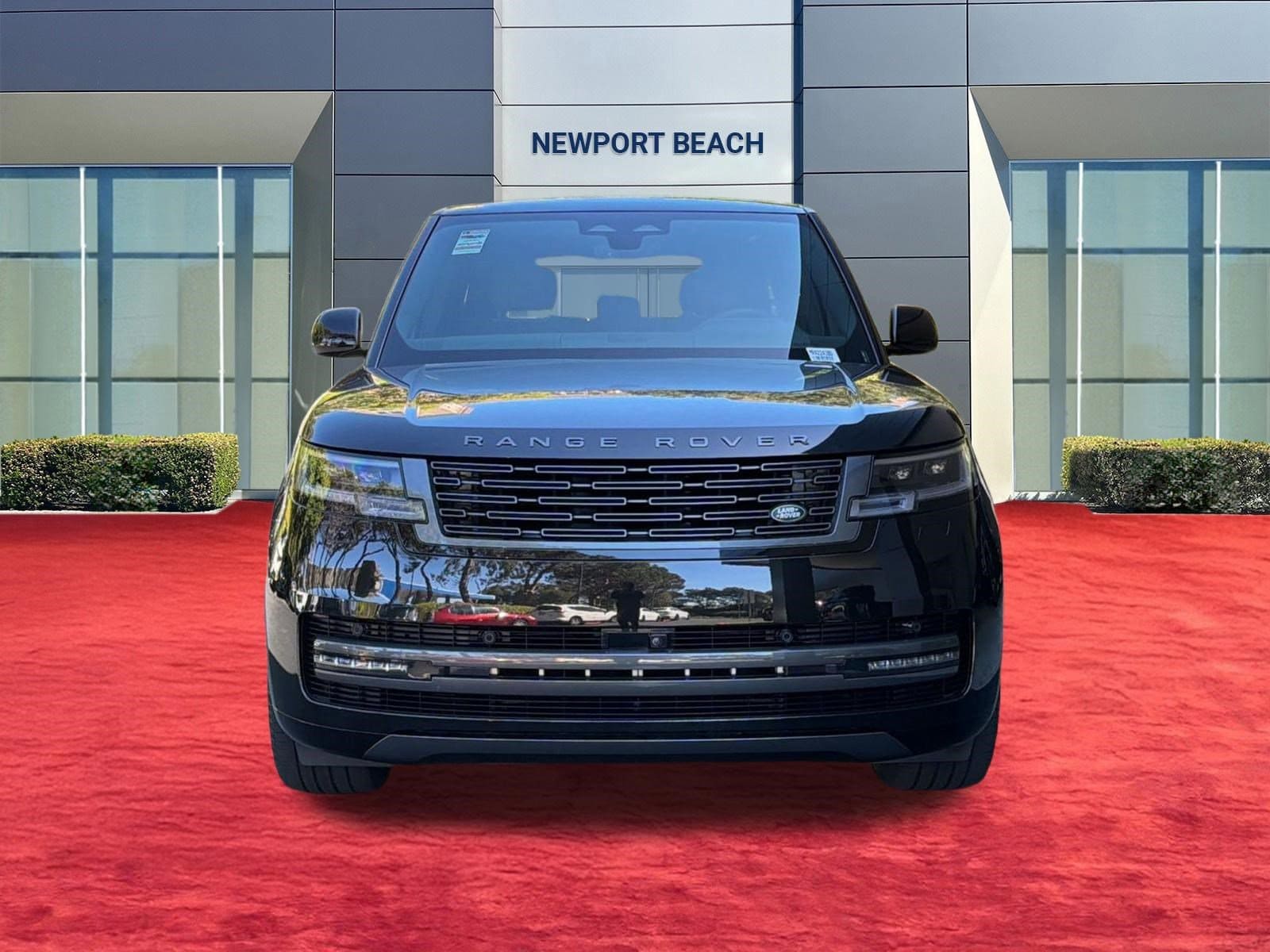 2024 Land Rover Range Rover SE photo 5